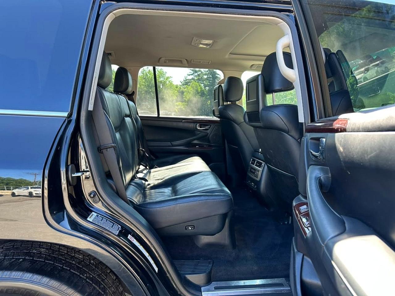 2015 Lexus Lx 570 Черный vin: JTJHY7AX1F4166719
