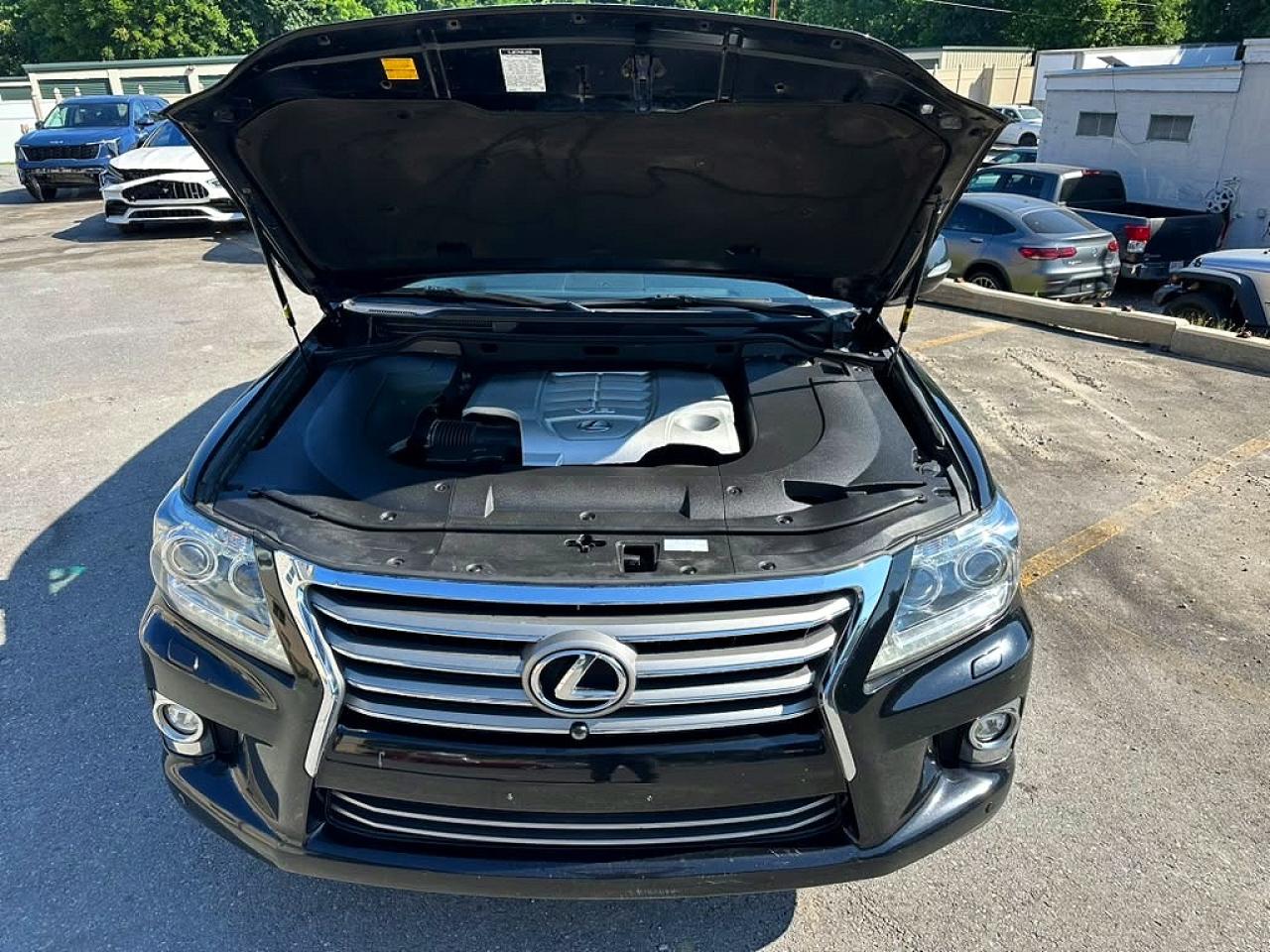 2015 Lexus Lx 570 Черный vin: JTJHY7AX1F4166719
