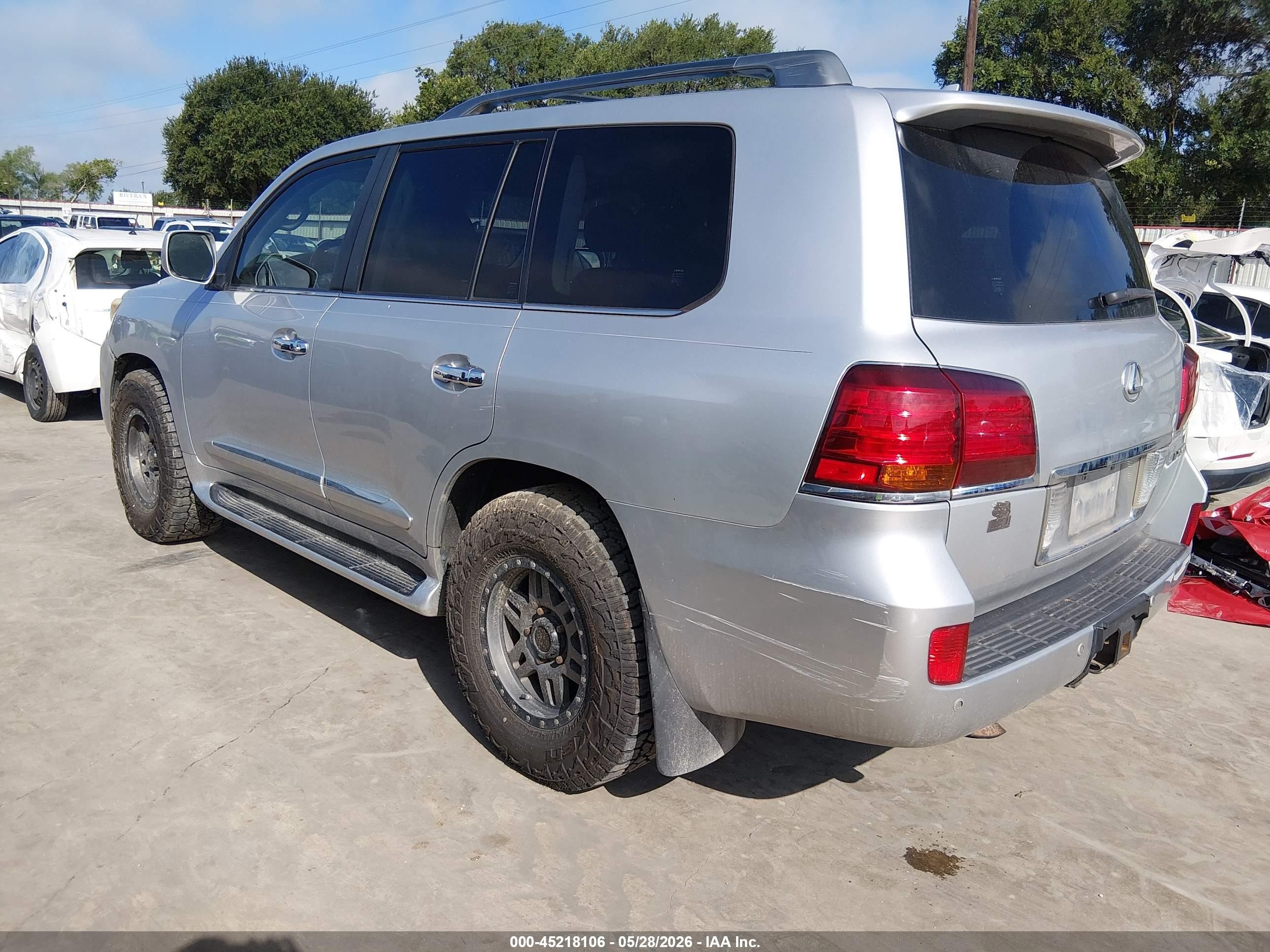 2011 Lexus Lx 570 Silver vin: JTJHY7AX3B4075171
