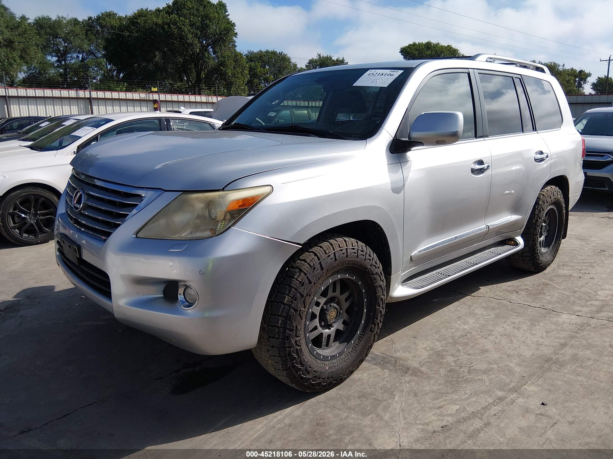 2011 Lexus Lx 570 Silver vin: JTJHY7AX3B4075171