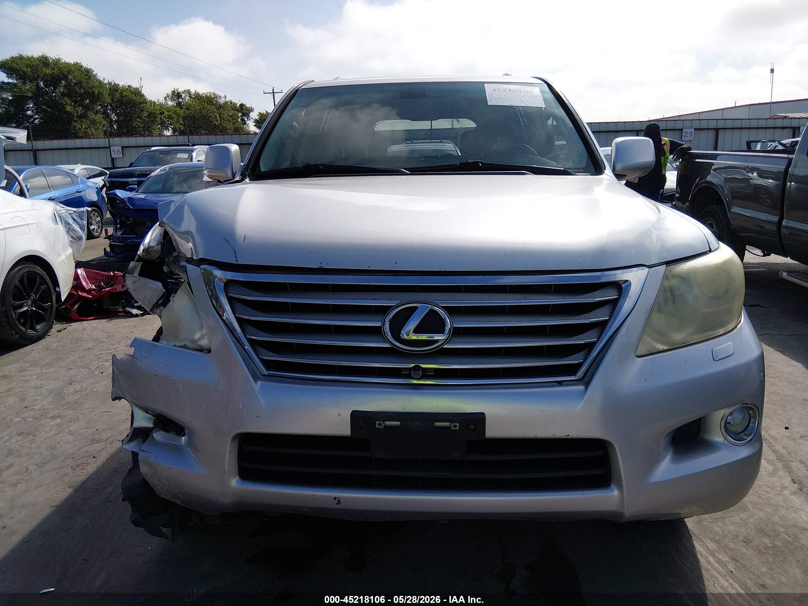 2011 Lexus Lx 570 Silver vin: JTJHY7AX3B4075171