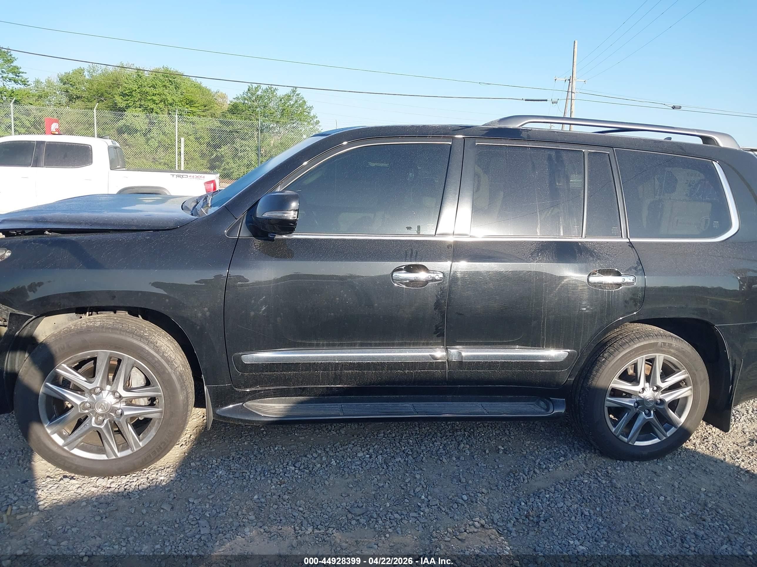 2013 Lexus Lx 570   Black vin: JTJHY7AX3D4128602