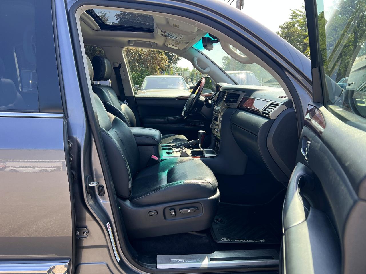 2013 Lexus Lx 570 Gray vin: JTJHY7AX3D4130026