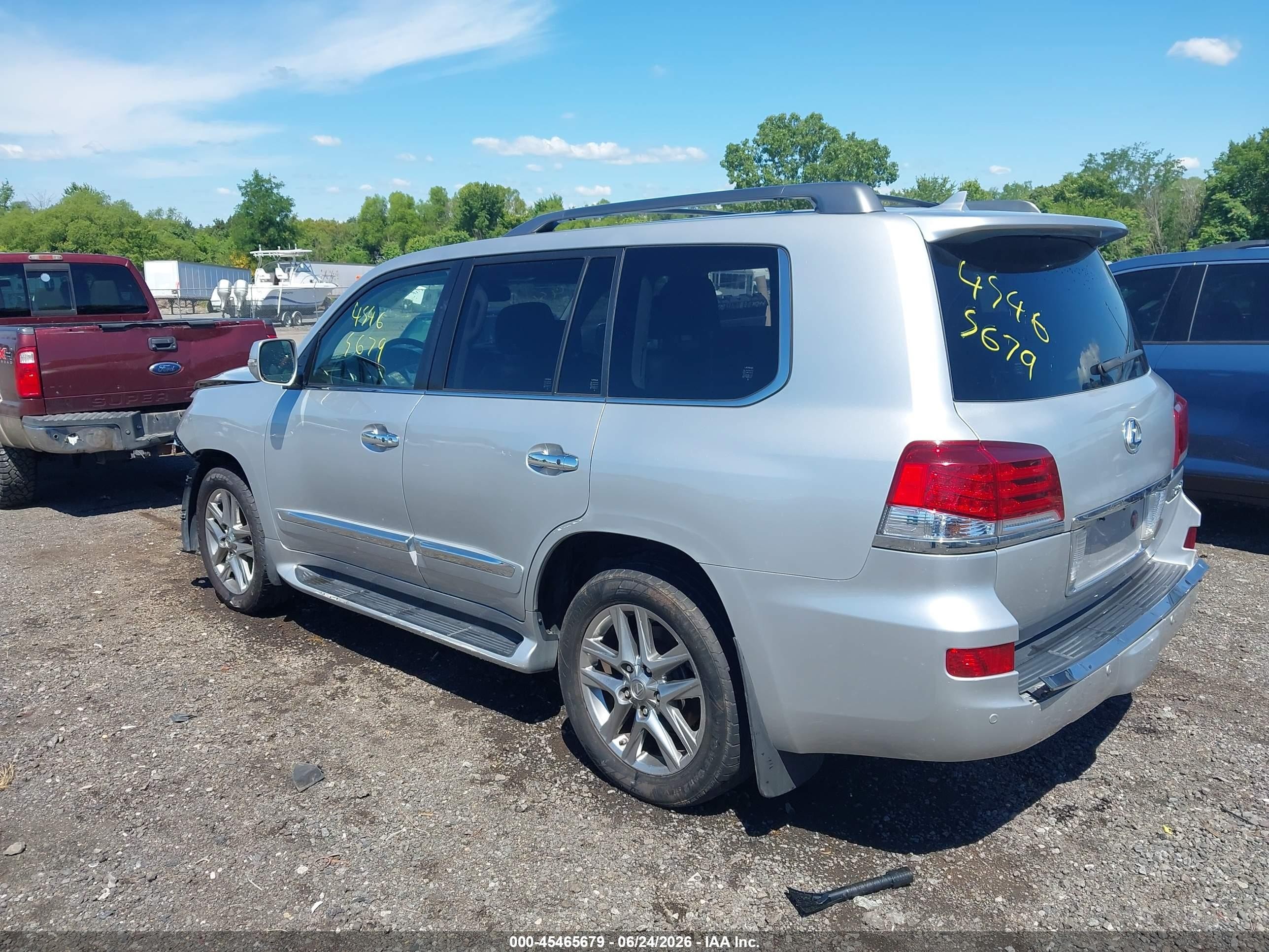2013 Lexus Lx 570   Silver vin: JTJHY7AX4D4089213