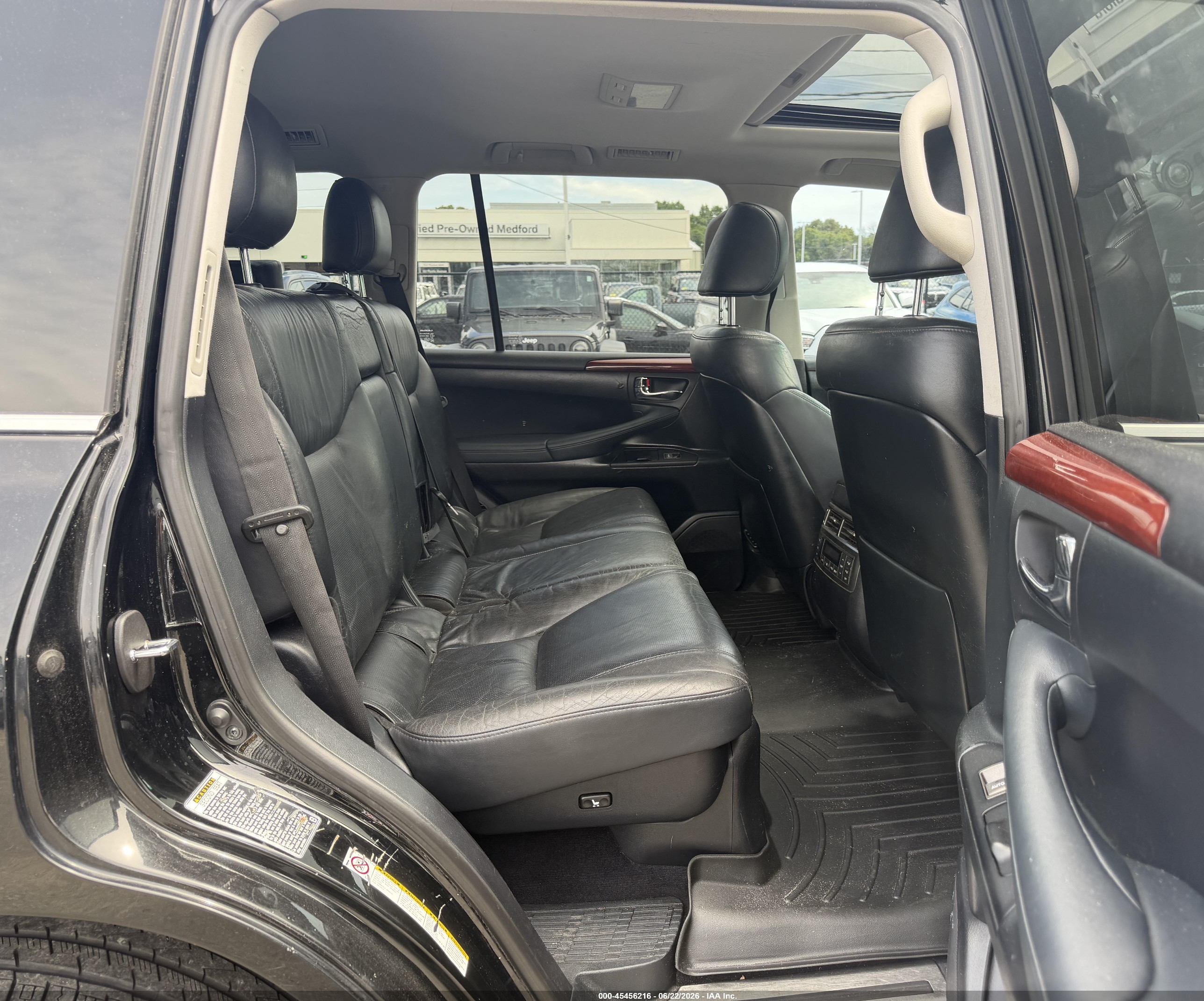 2011 Lexus Lx 570   Black vin: JTJHY7AX5B4082039