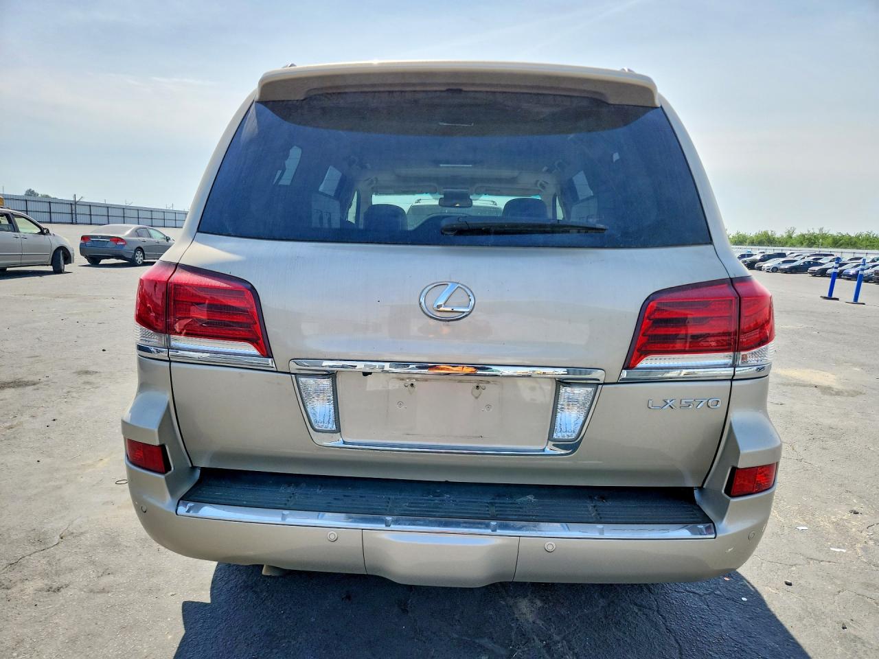 2013 Lexus Lx 570 Base Tan vin: JTJHY7AX5D4119884