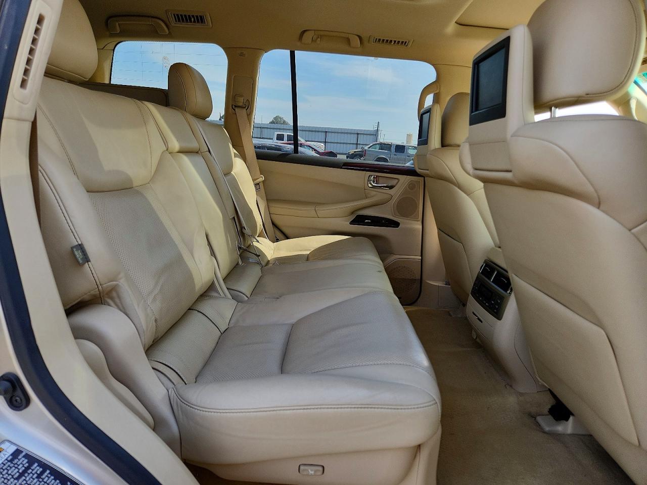 2013 Lexus Lx 570 Base Tan vin: JTJHY7AX5D4119884