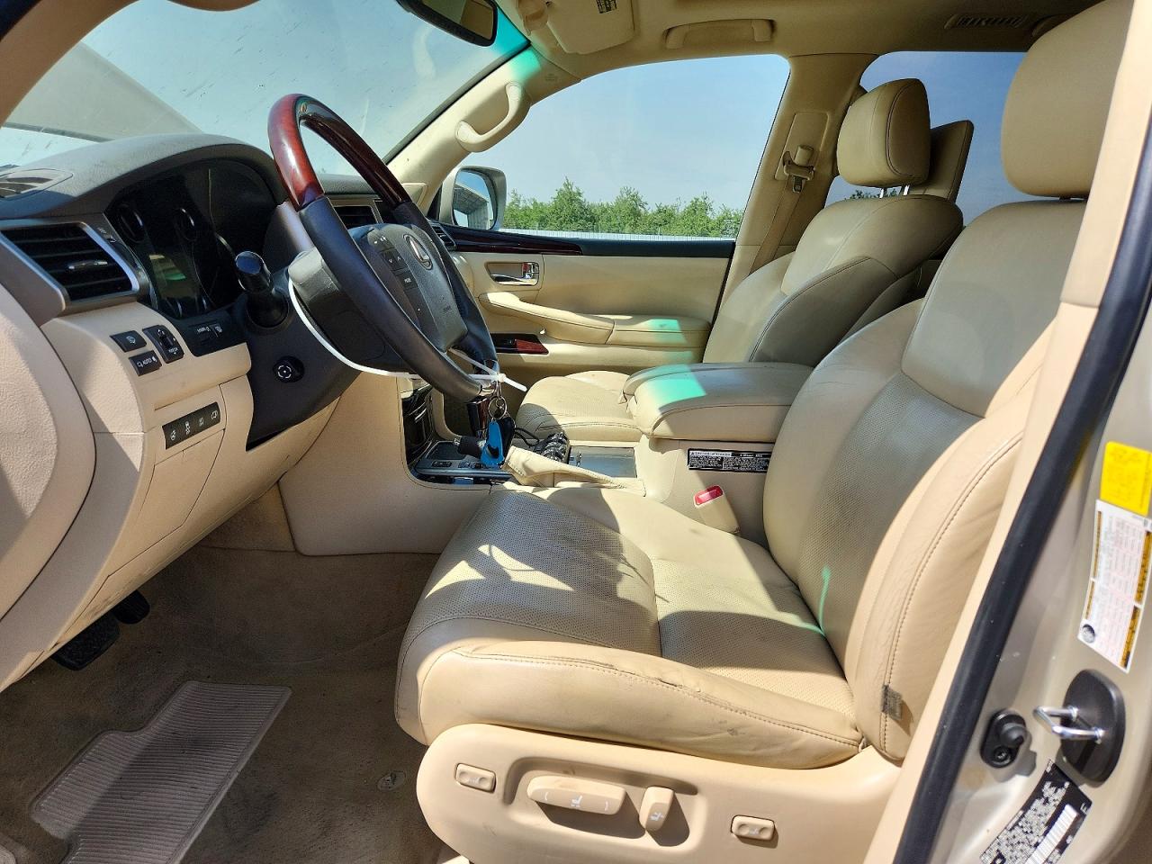 2013 Lexus Lx 570 Base Tan vin: JTJHY7AX5D4119884