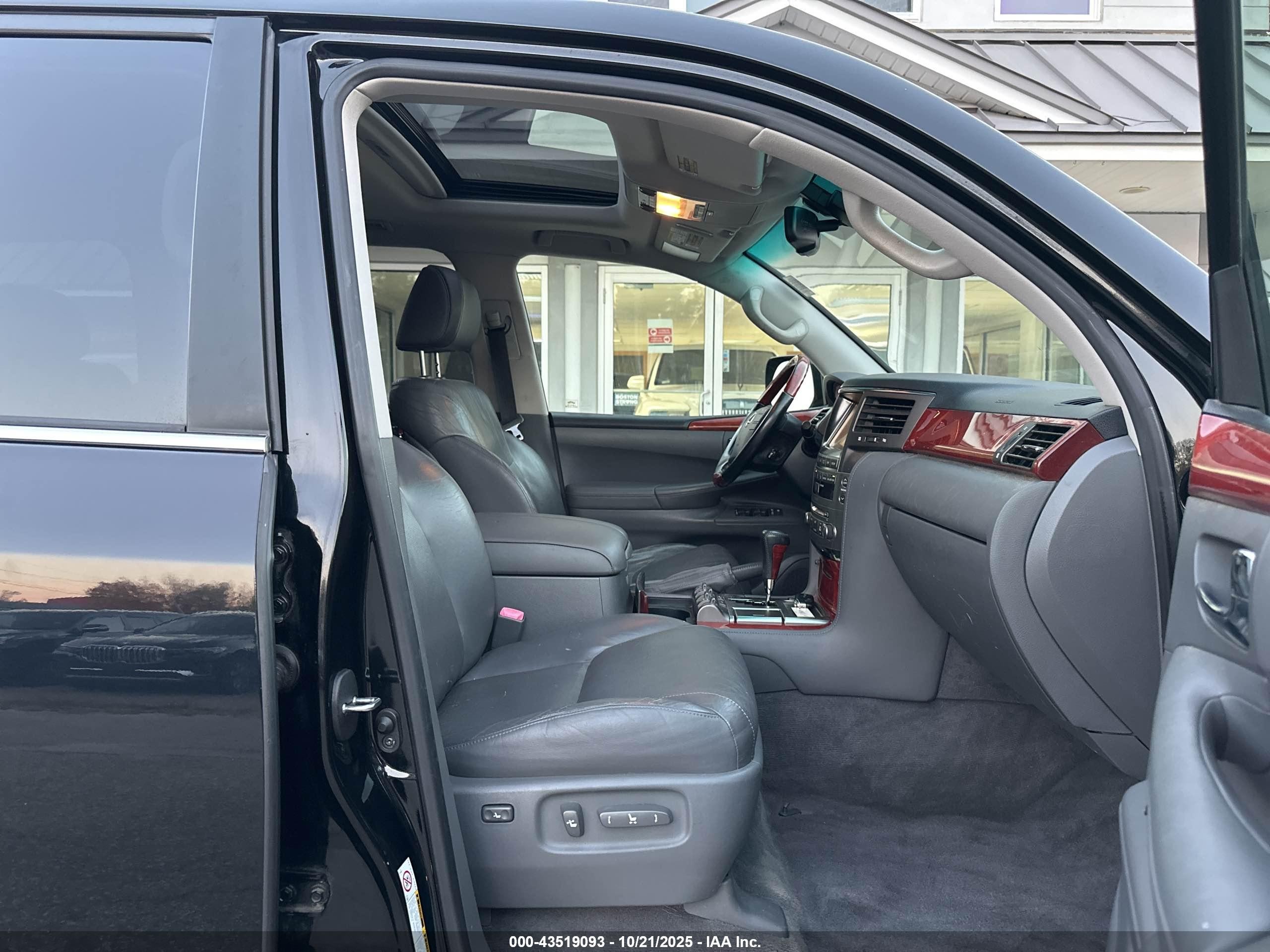 2010 Lexus Lx 570   Black vin: JTJHY7AX6A4042972