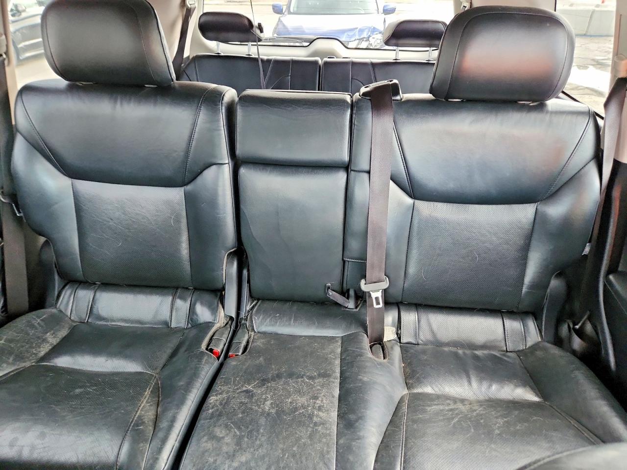 2011 Lexus Lx 570 Черный vin: JTJHY7AX6B4064116