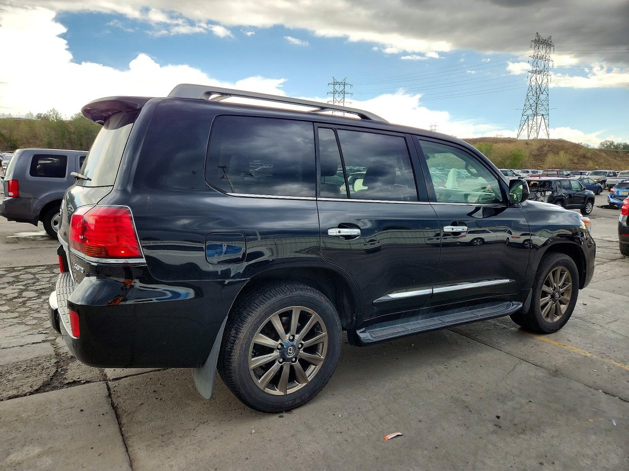 2011 Lexus Lx 570 Черный vin: JTJHY7AX6B4064116
