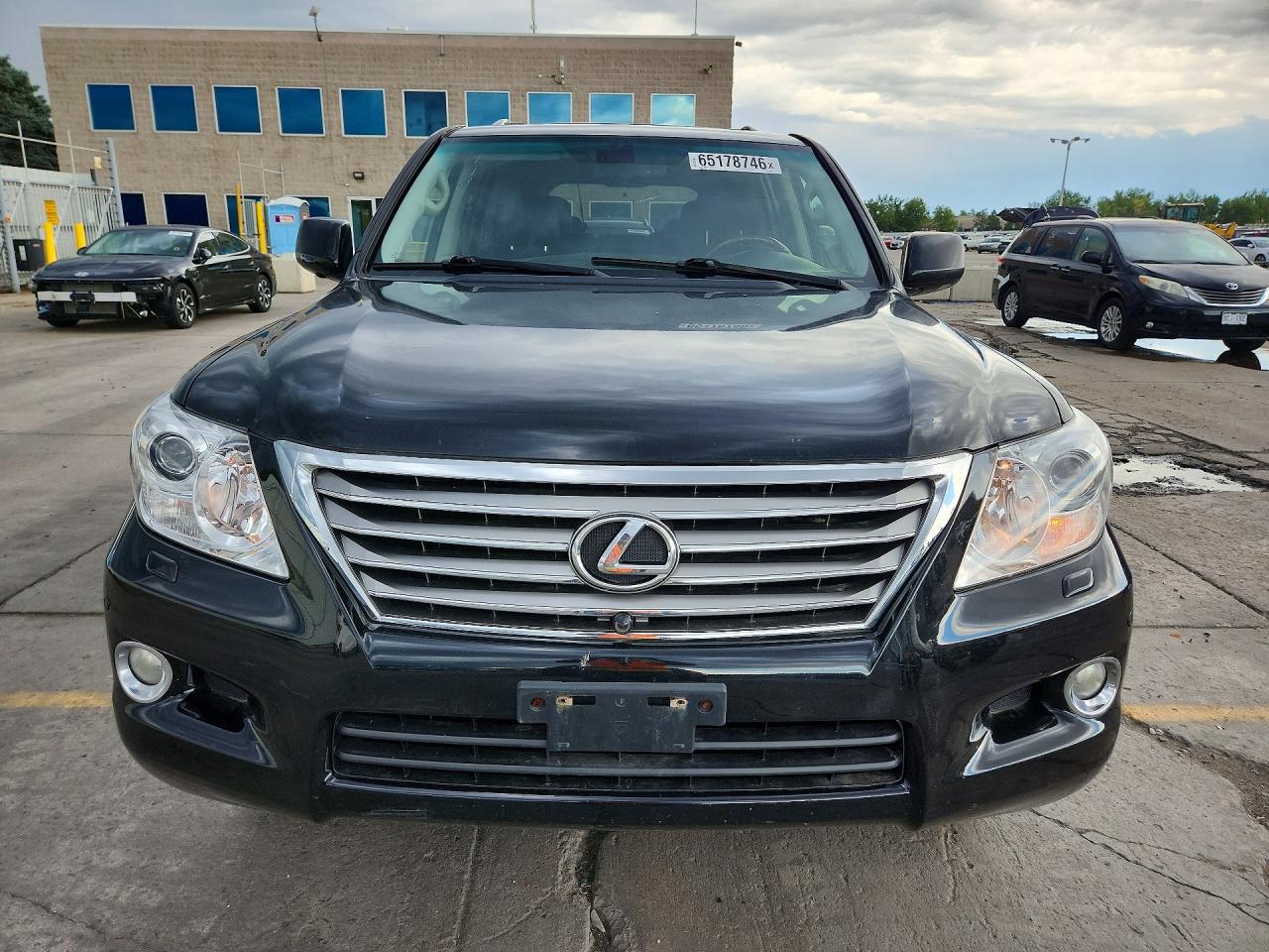 2011 Lexus Lx 570 Черный vin: JTJHY7AX6B4064116