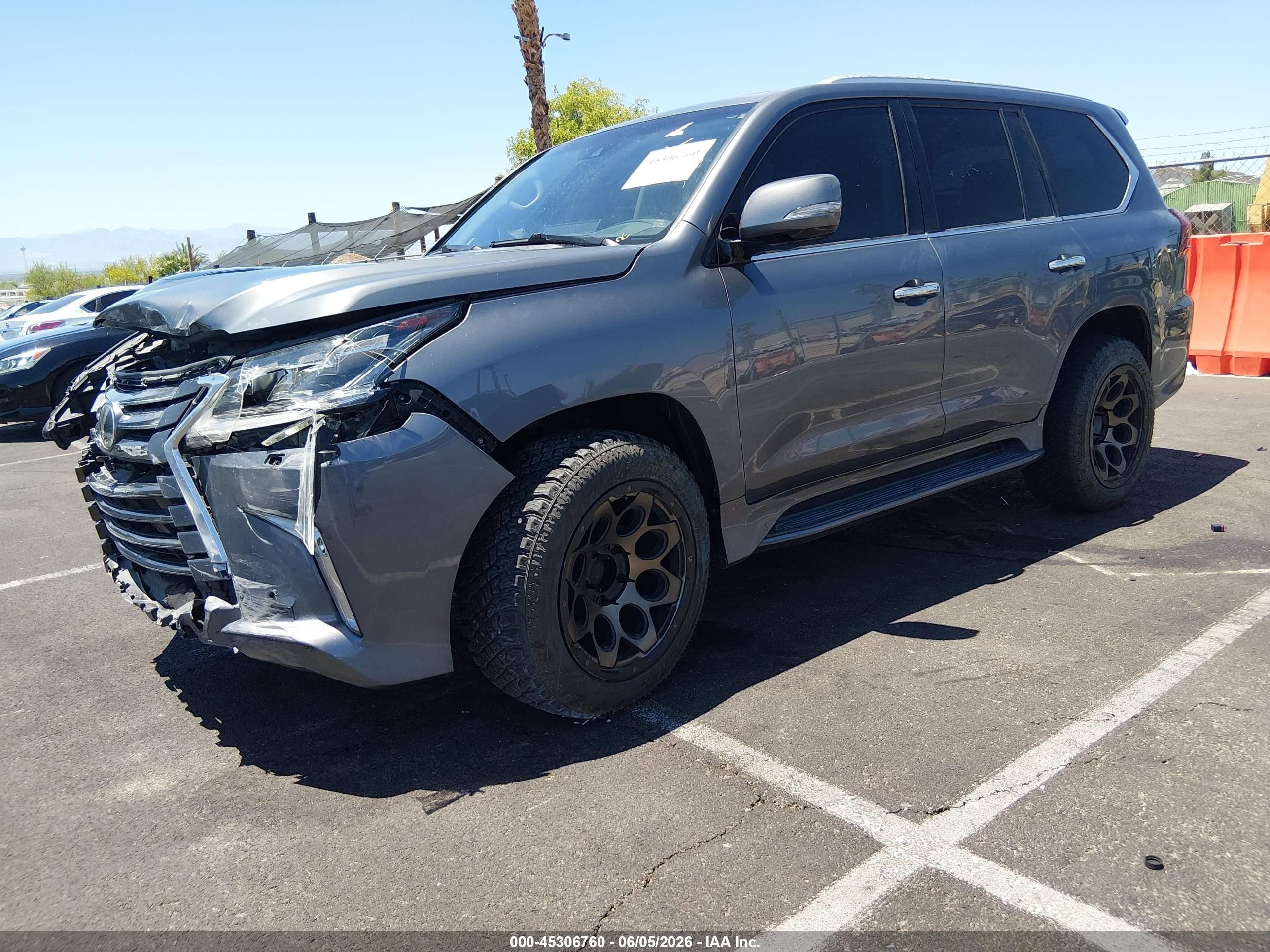 2016 Lexus Lx 570   Gray vin: JTJHY7AX6G4203572