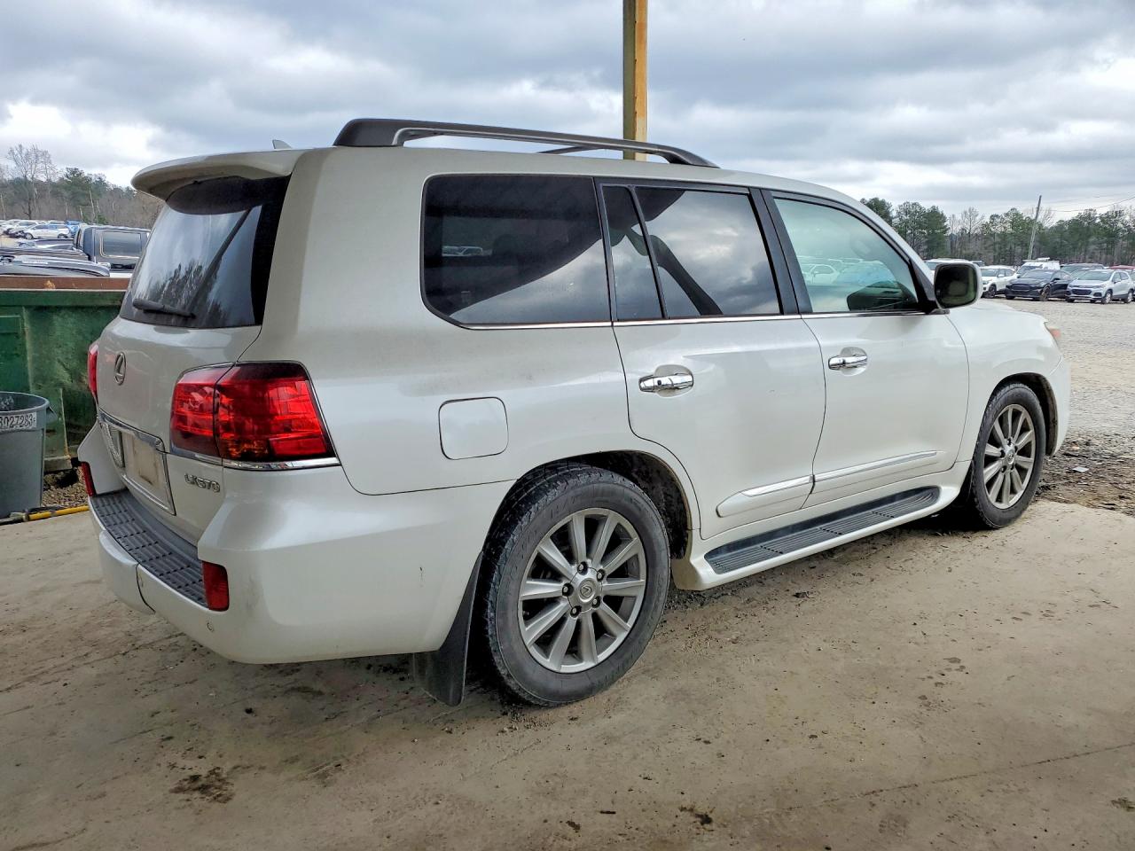 2010 Lexus Lx 570 Base White vin: JTJHY7AX7A4053561