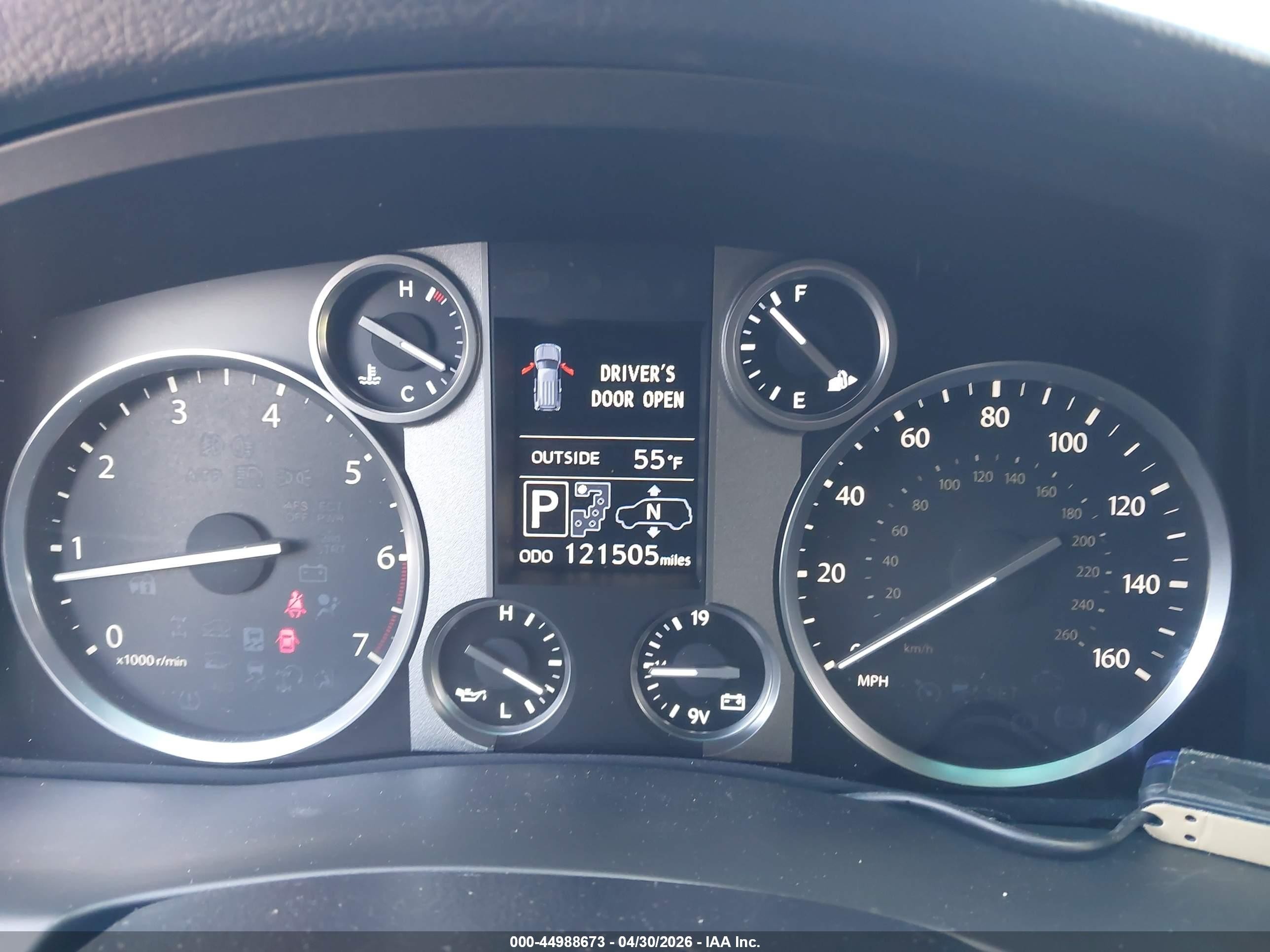 2015 Lexus Lx 570   Silver vin: JTJHY7AX7F4180236