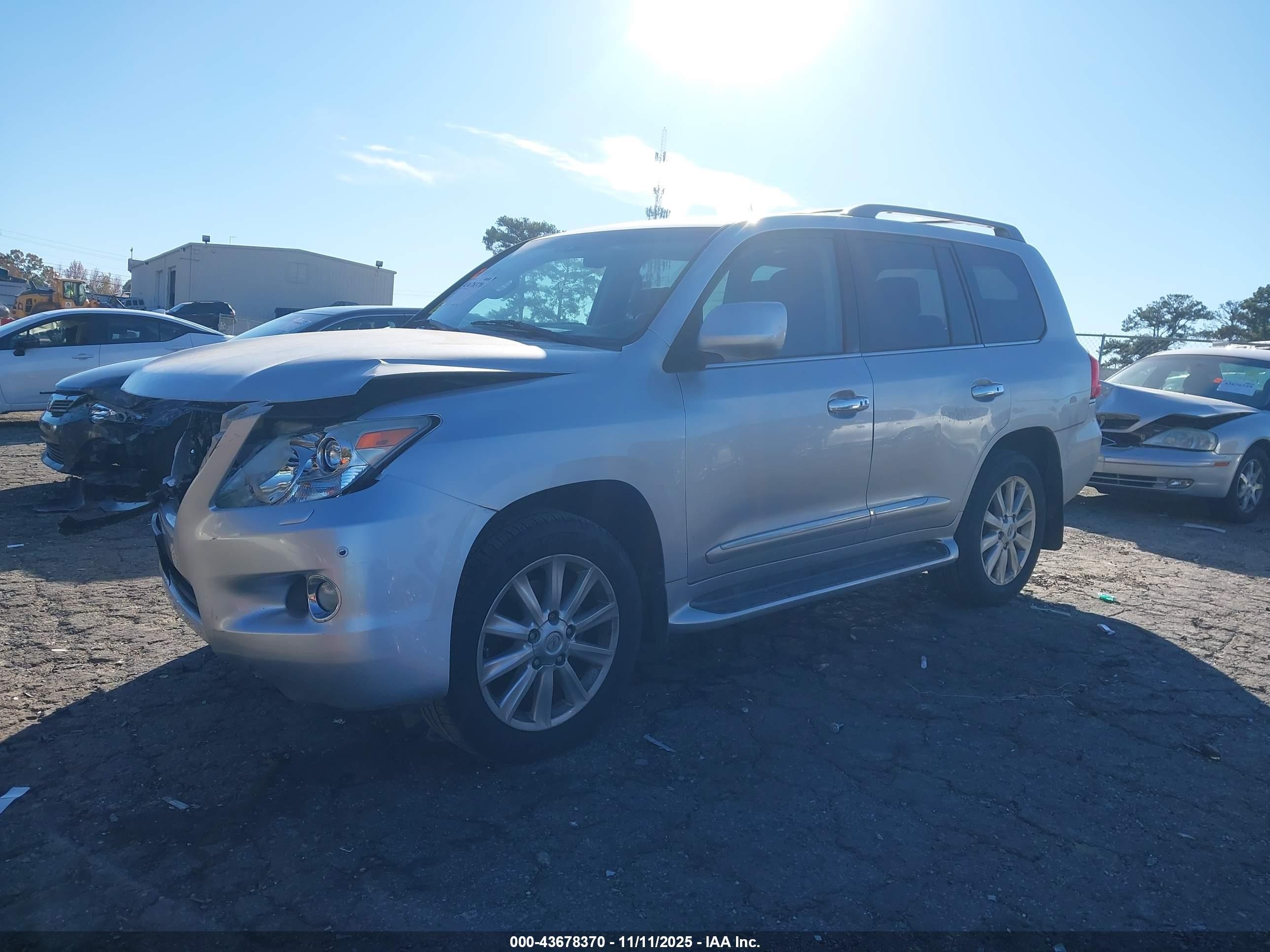 2010 Lexus Lx 570   Silver vin: JTJHY7AX9A4038334