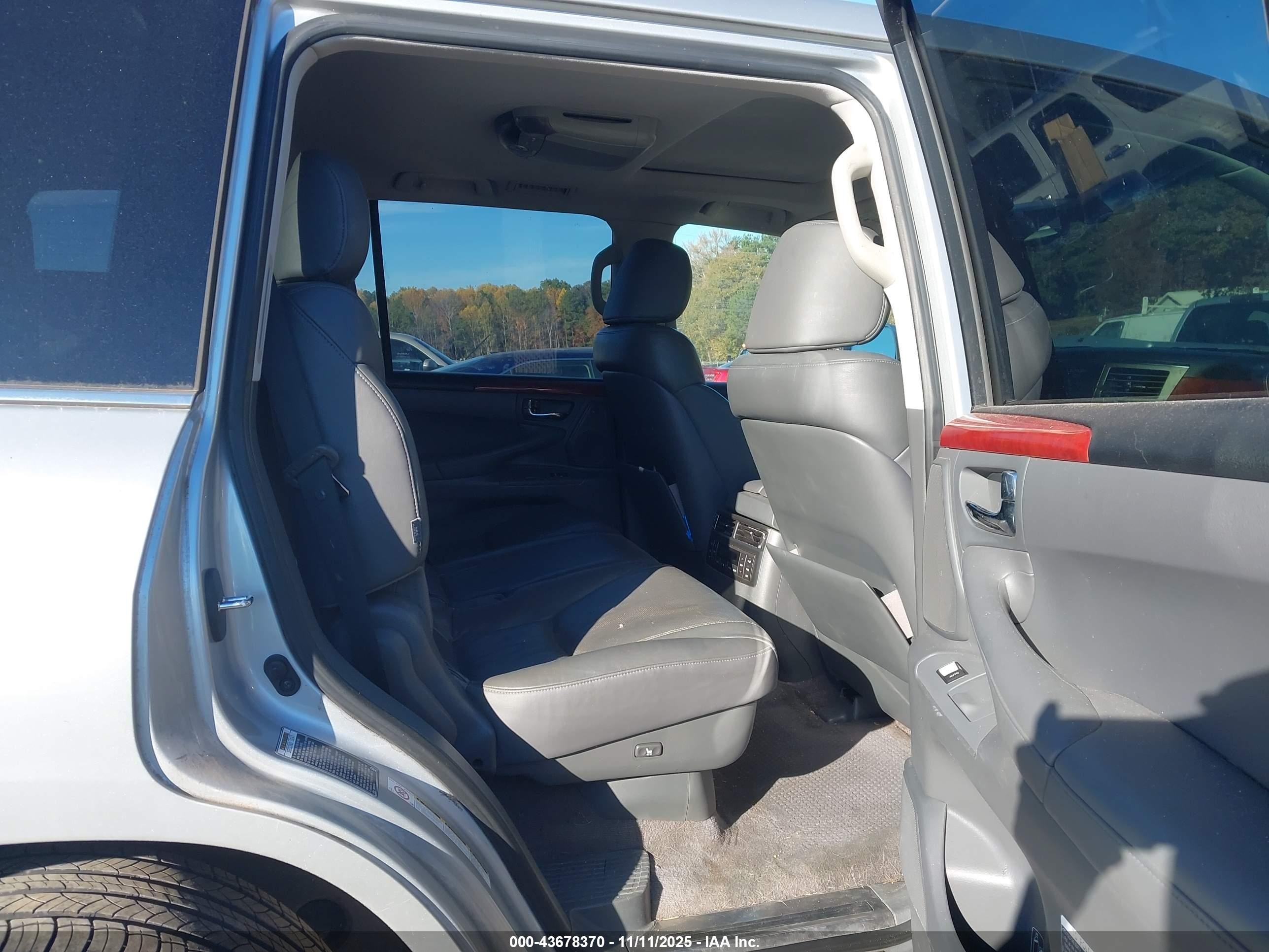 2010 Lexus Lx 570   Silver vin: JTJHY7AX9A4038334