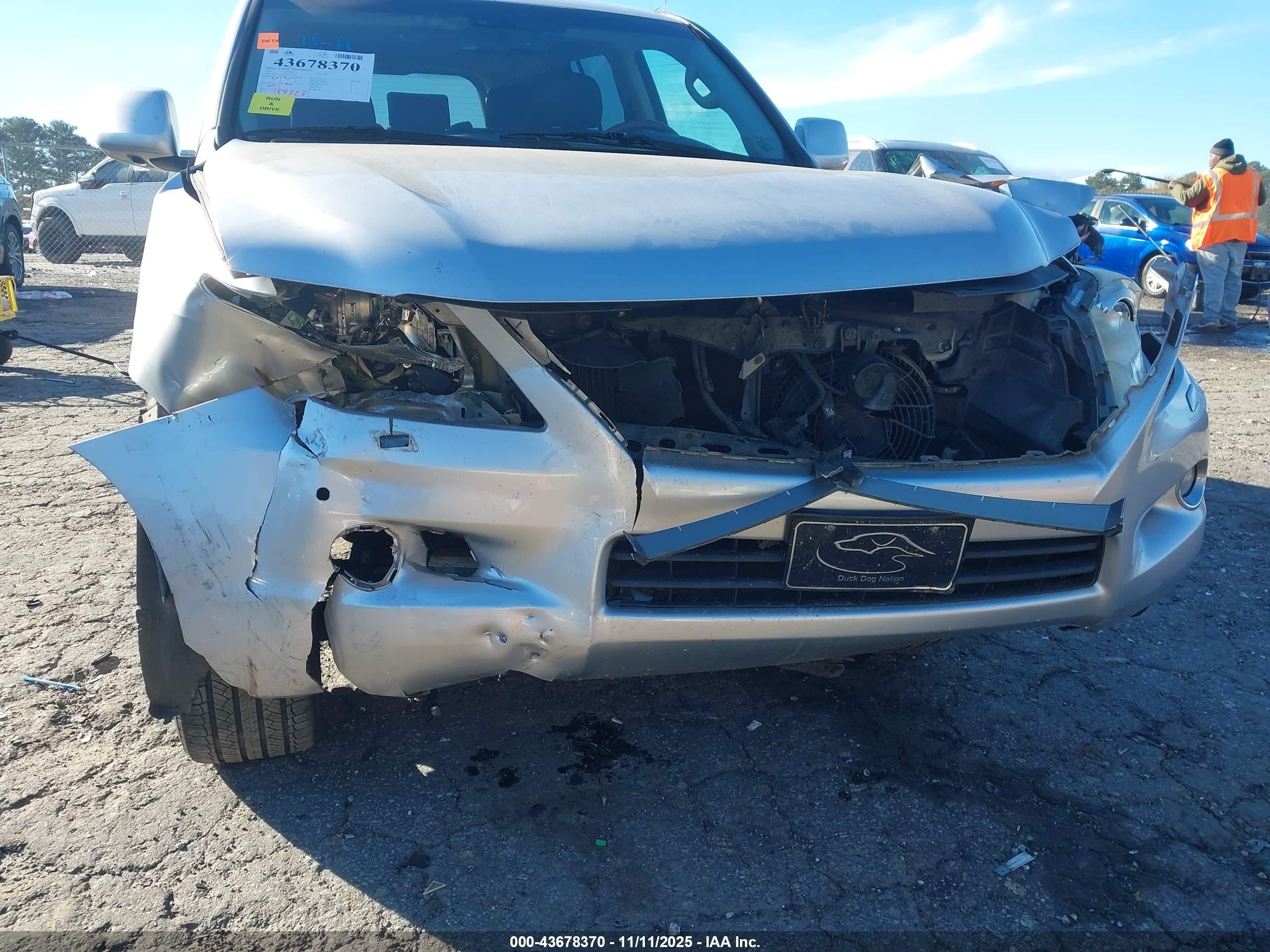 2010 Lexus Lx 570   Silver vin: JTJHY7AX9A4038334