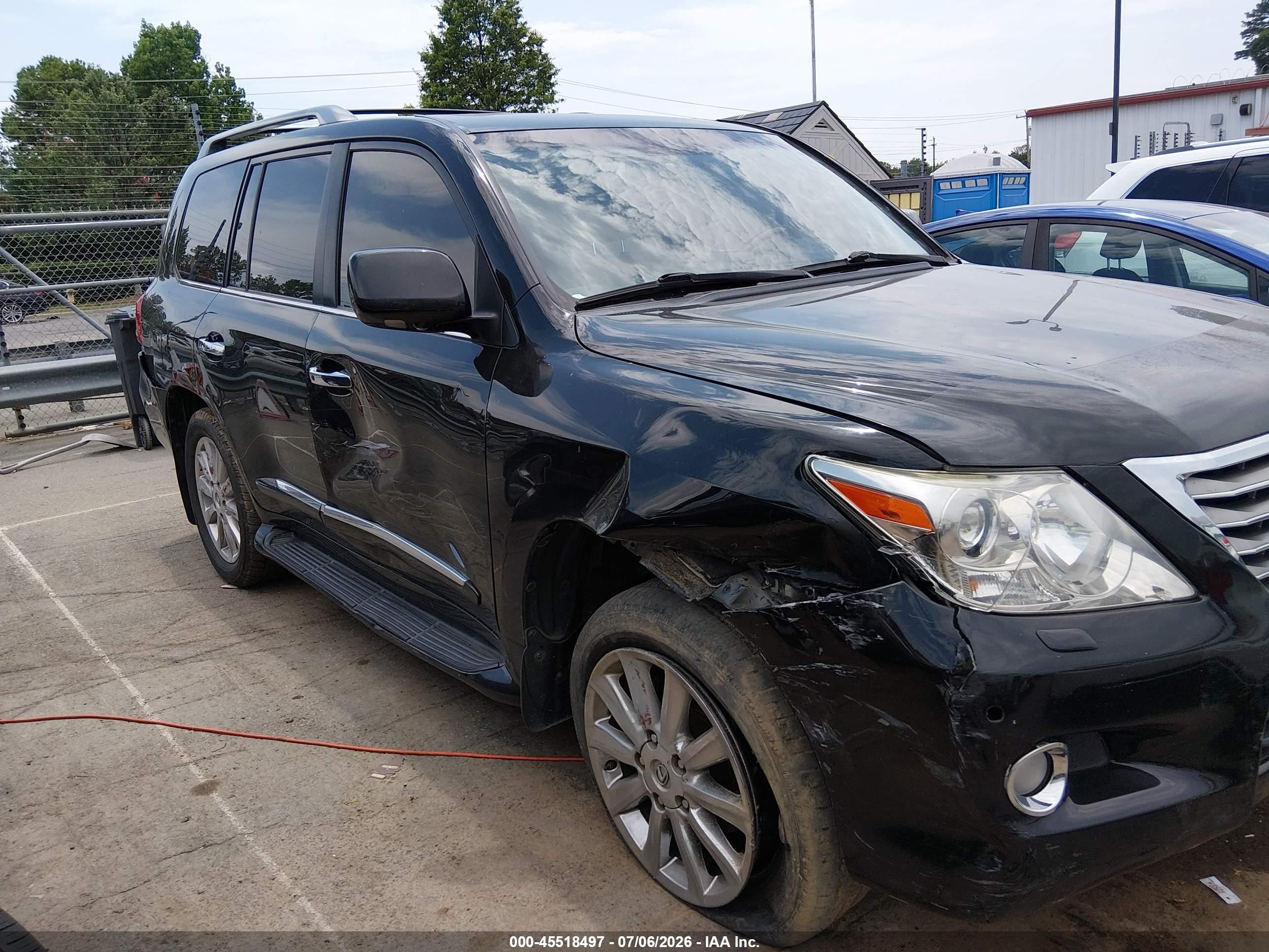 2011 Lexus Lx 570   Black vin: JTJHY7AX9B4083291