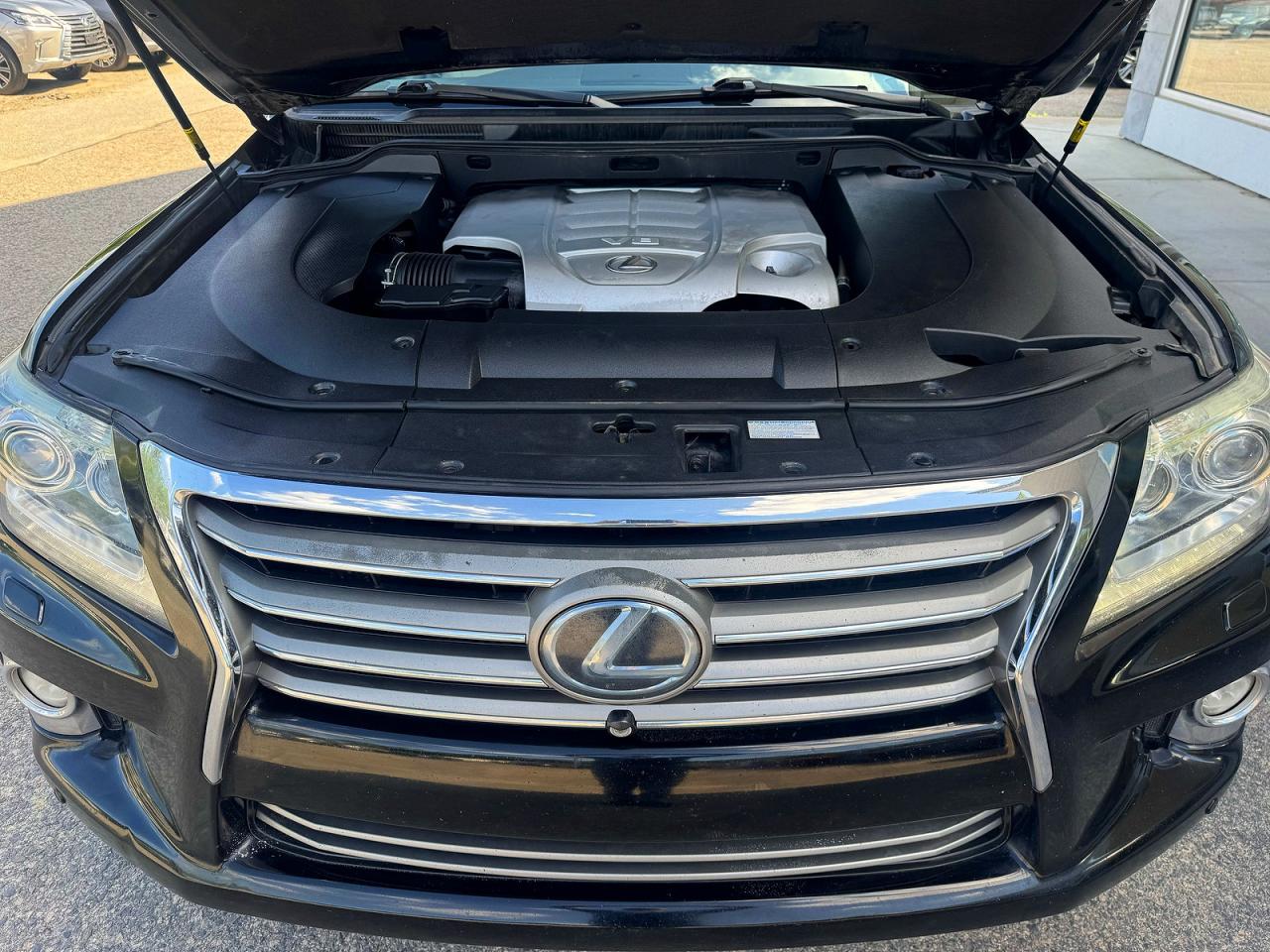 2015 Lexus Lx 570 Black vin: JTJHY7AX9F4181761