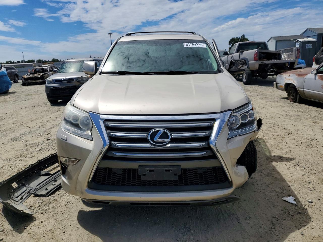 2014 Lexus Gx 460 Premium Золотой vin: JTJJM7FX1E5068207