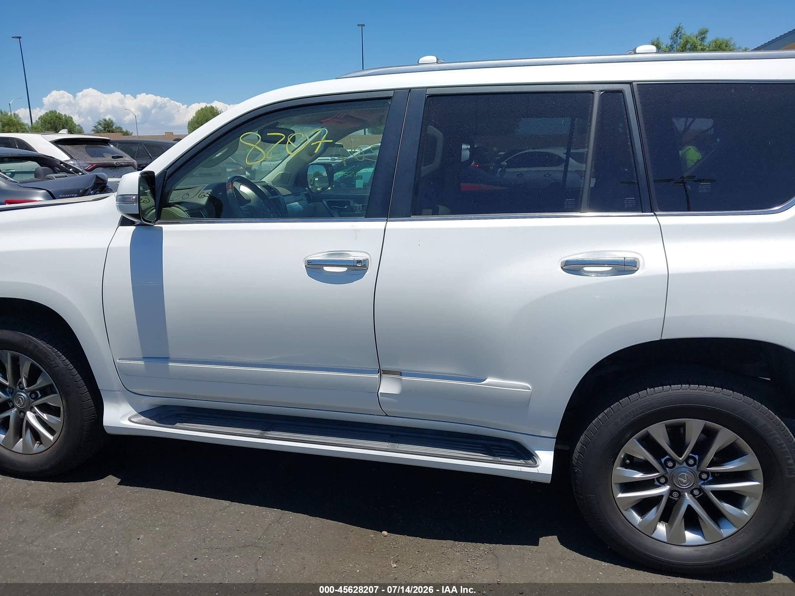 2014 Lexus Gx 460 Luxury White vin: JTJJM7FX1E5069017