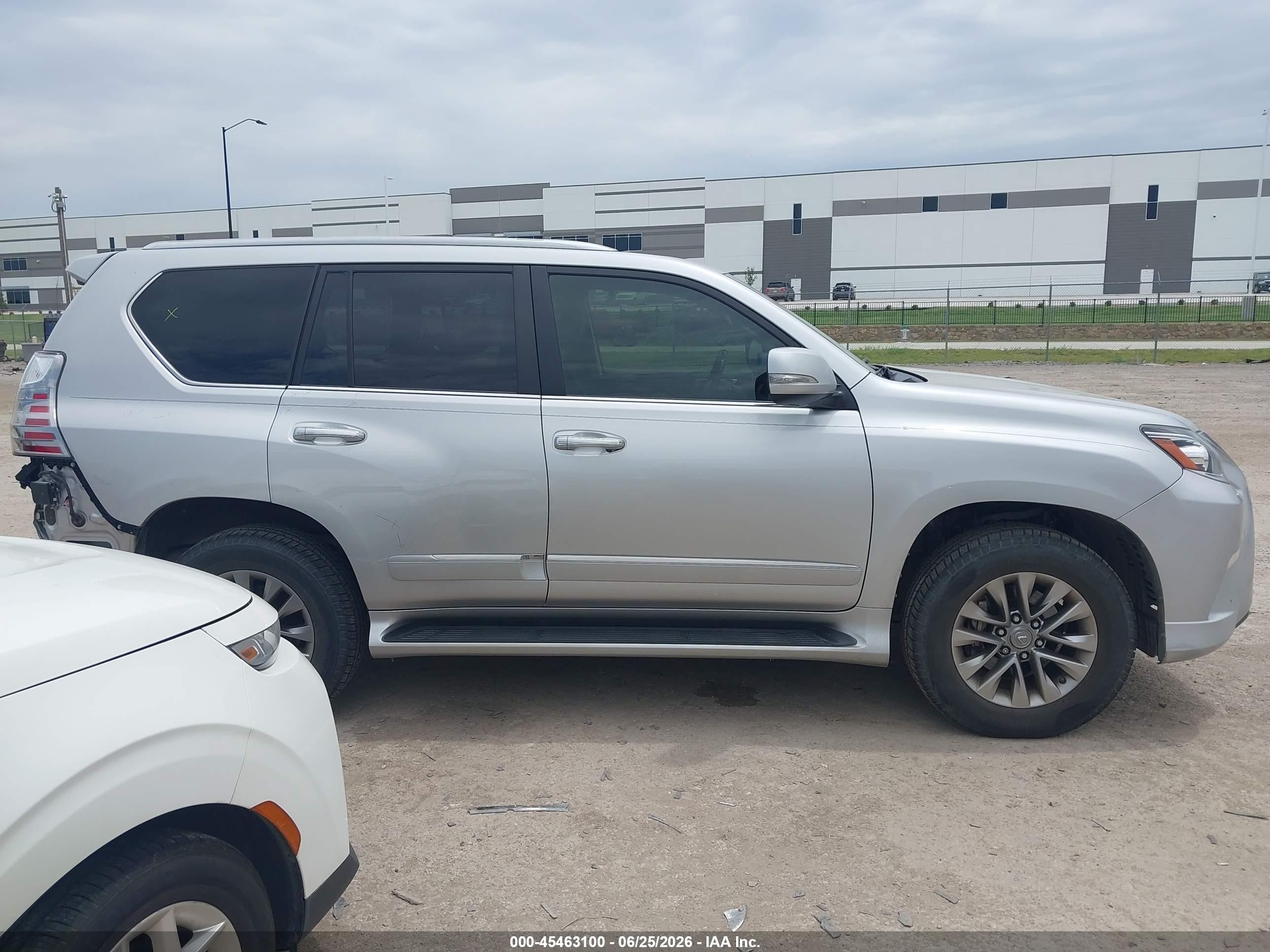 2014 Lexus Gx 460 Luxury Silver vin: JTJJM7FX1E5077649