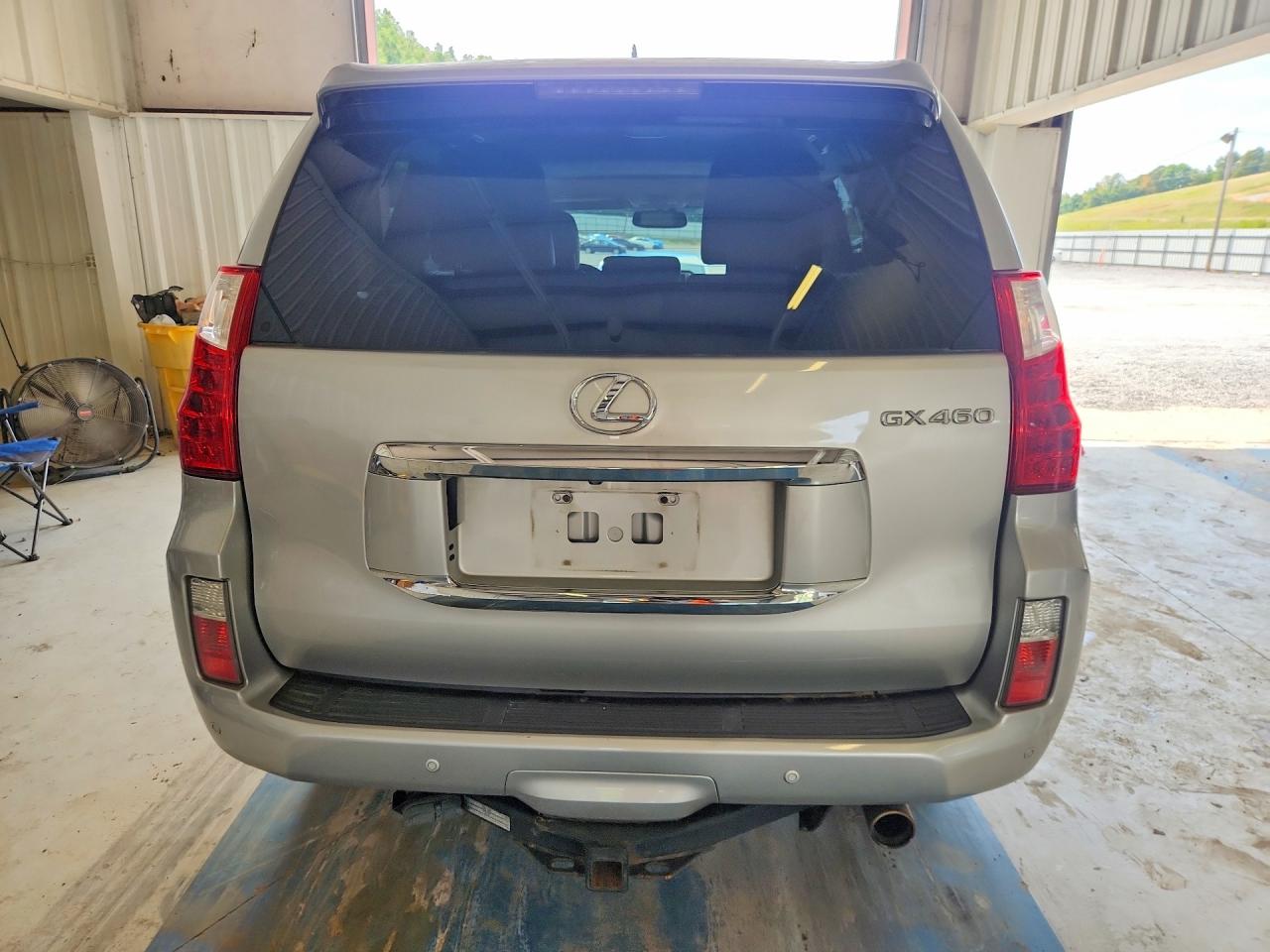 2012 Lexus Gx 460 Premium Серебряный vin: JTJJM7FX2C5040848