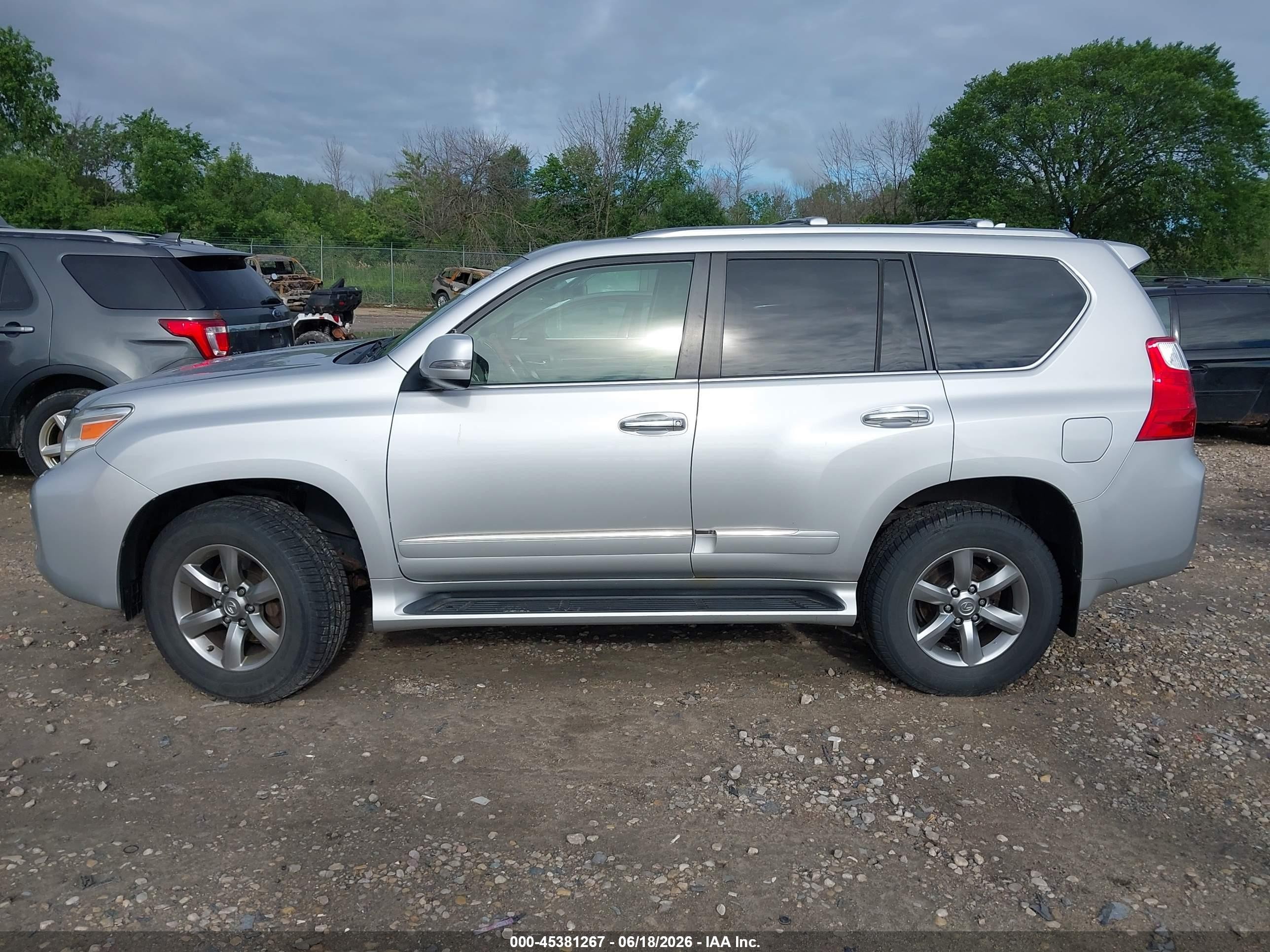 2013 Lexus Gx 460 Premium Silver vin: JTJJM7FX2D5059398