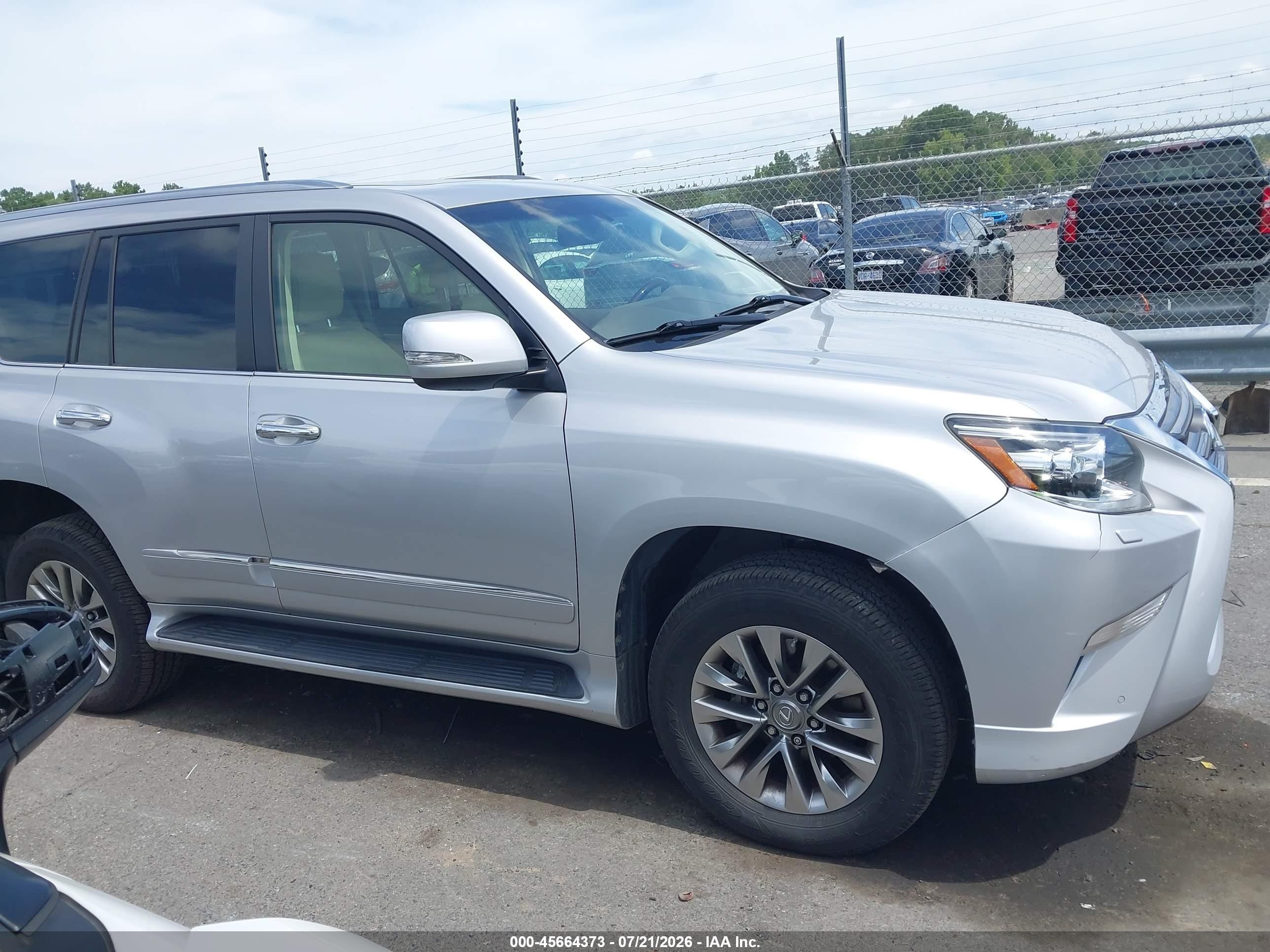 2014 Lexus Gx 460 Luxury Серебряный vin: JTJJM7FX3E5072016