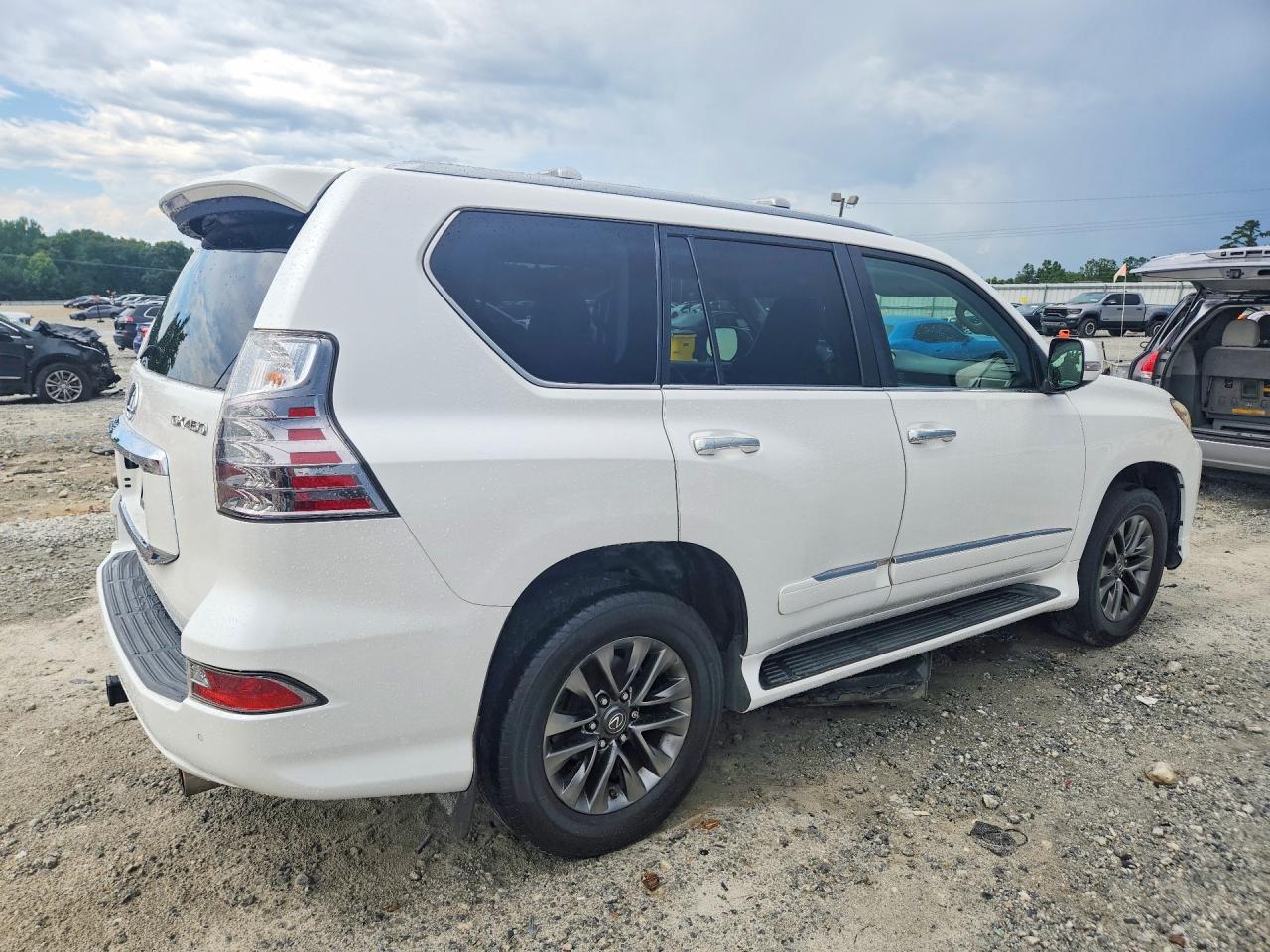 2015 Lexus Gx 460 Premium Белый vin: JTJJM7FX4F5097329