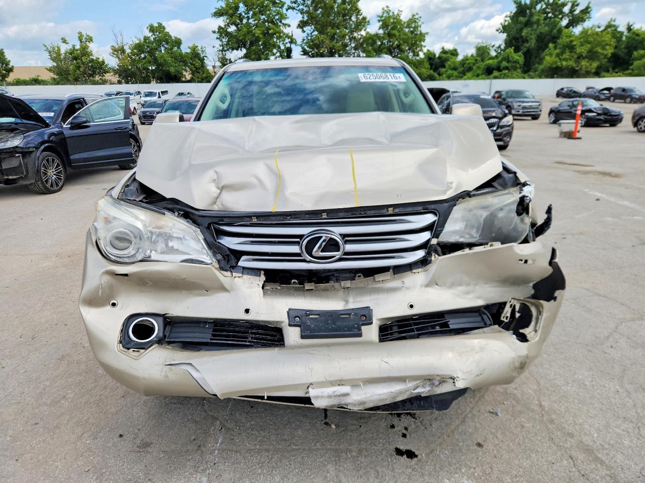 2012 Lexus Gx 460 Premium Beige vin: JTJJM7FX5C5047146