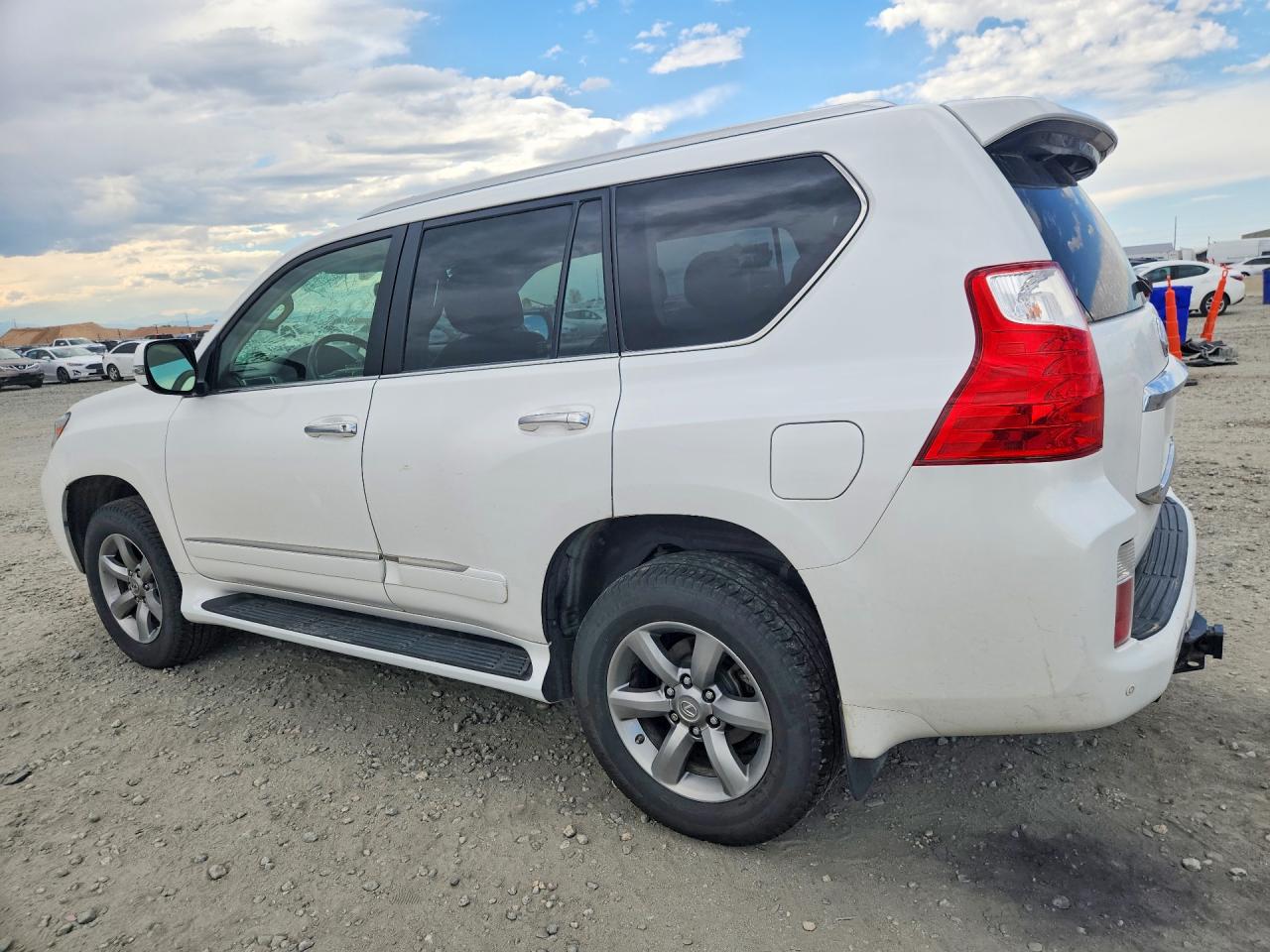 2012 Lexus Gx 460 Premium Белый vin: JTJJM7FX5C5049463