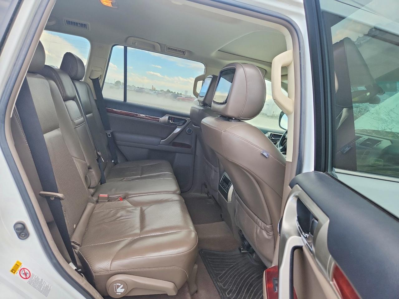 2012 Lexus Gx 460 Premium Белый vin: JTJJM7FX5C5049463