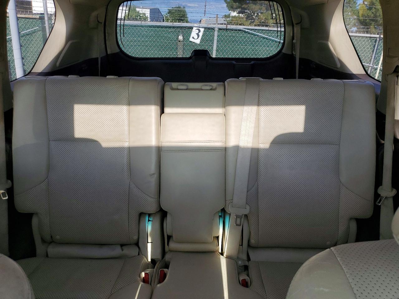 2013 Lexus Gx 460 Premium Silver vin: JTJJM7FX5D5050632
