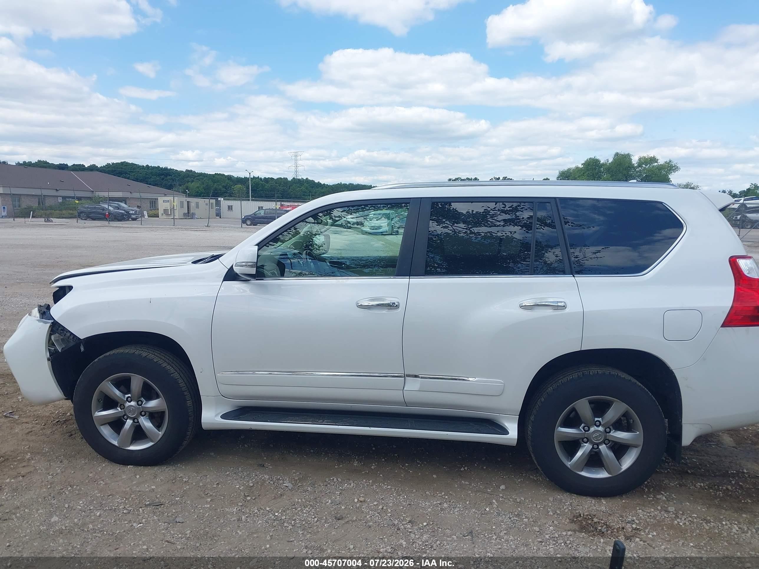 2013 Lexus Gx 460 Premium White vin: JTJJM7FX5D5059346