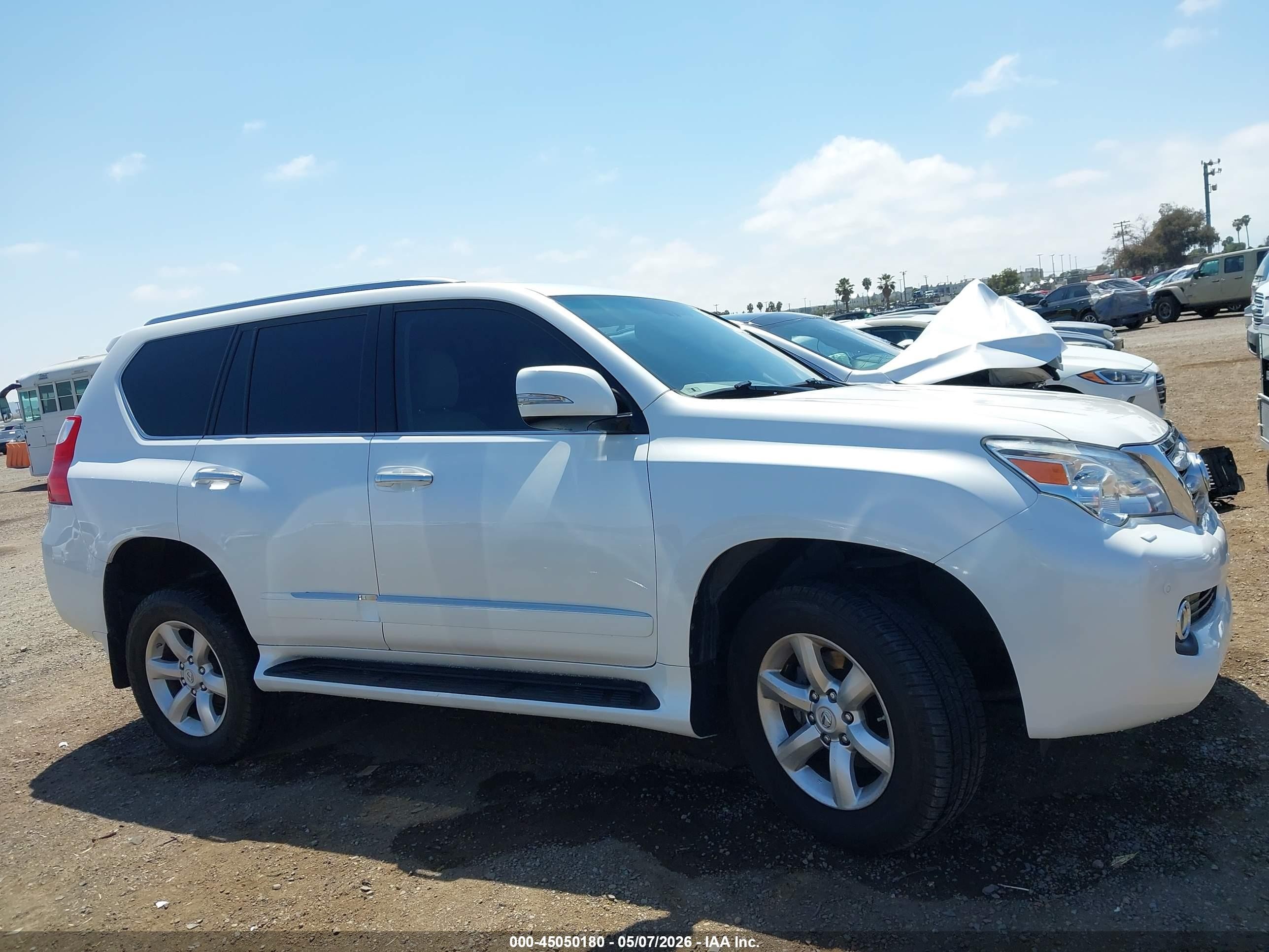 2012 Lexus Gx 460 Premium White vin: JTJJM7FX8C5048906