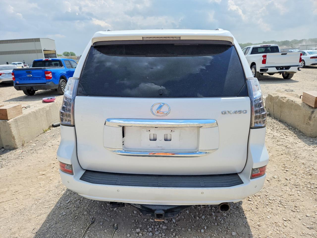 2015 Lexus Gx 460 Premium White vin: JTJJM7FX8F5093767
