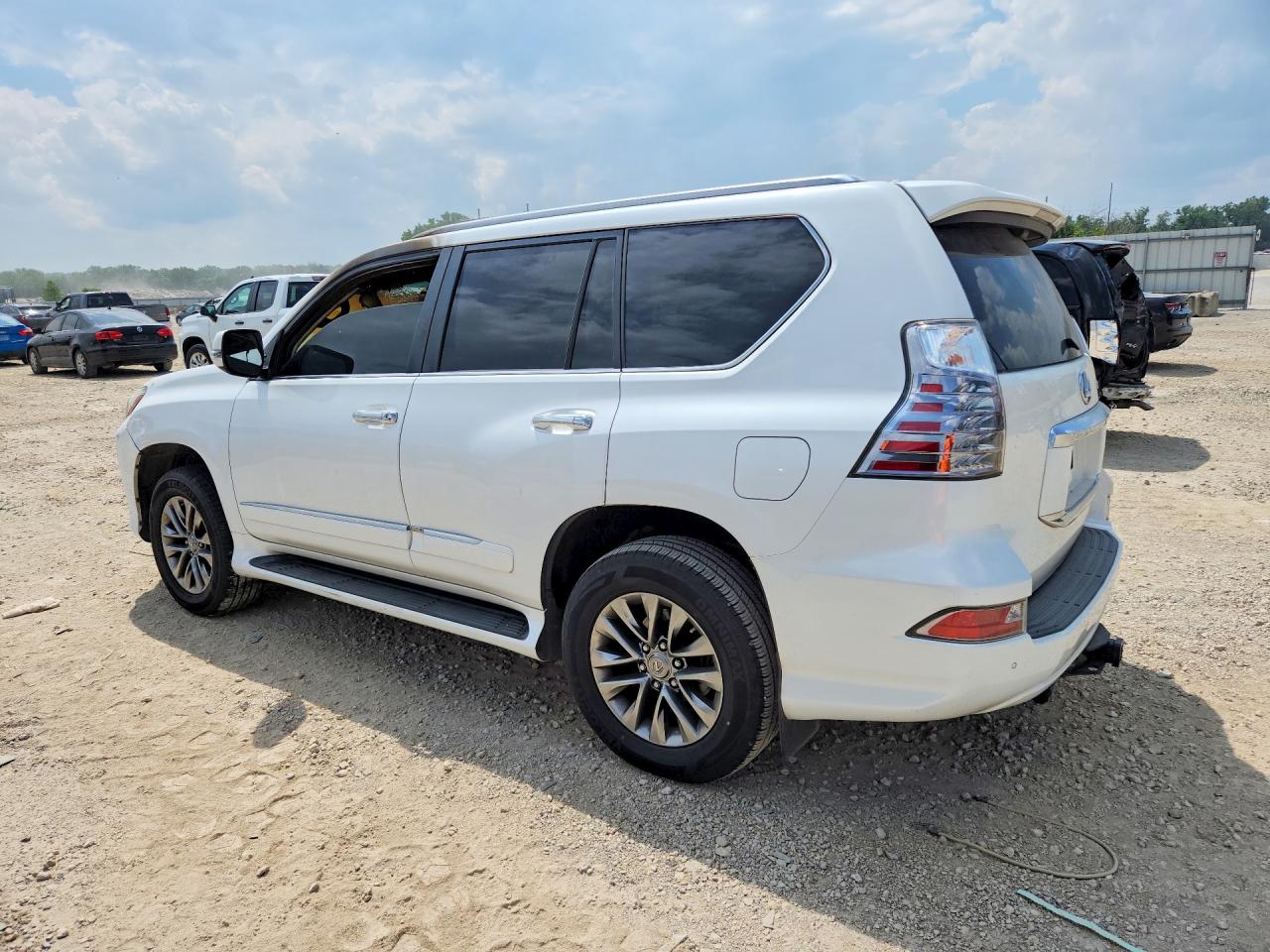 2015 Lexus Gx 460 Premium White vin: JTJJM7FX8F5093767