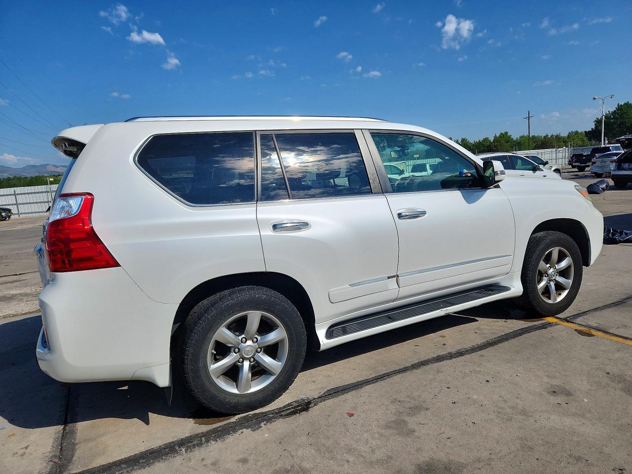 2012 Lexus Gx 460 Premium White vin: JTJJM7FX9C5038756
