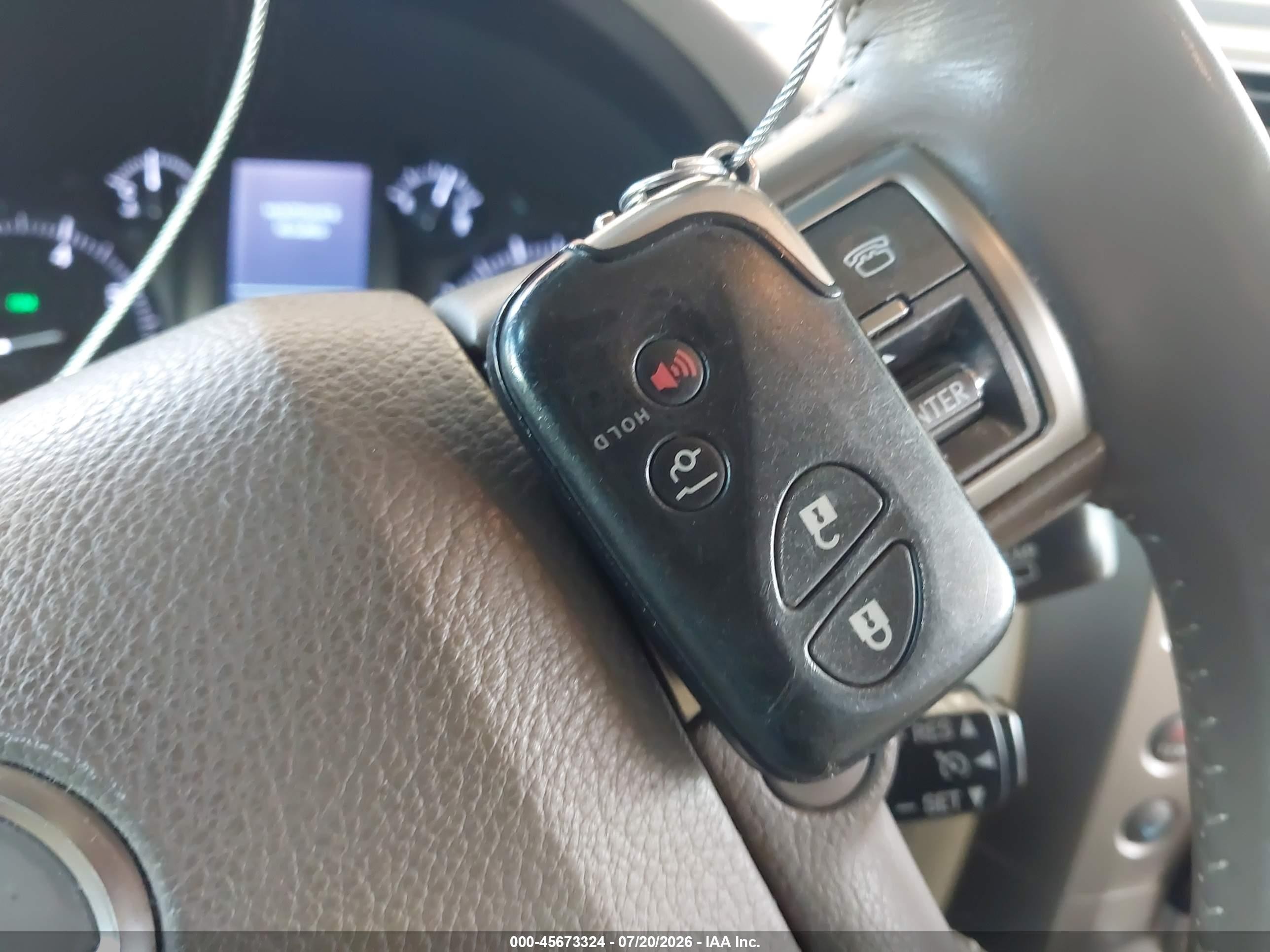 2015 Lexus Gx 460 Luxury Серый vin: JTJJM7FX9F5092370