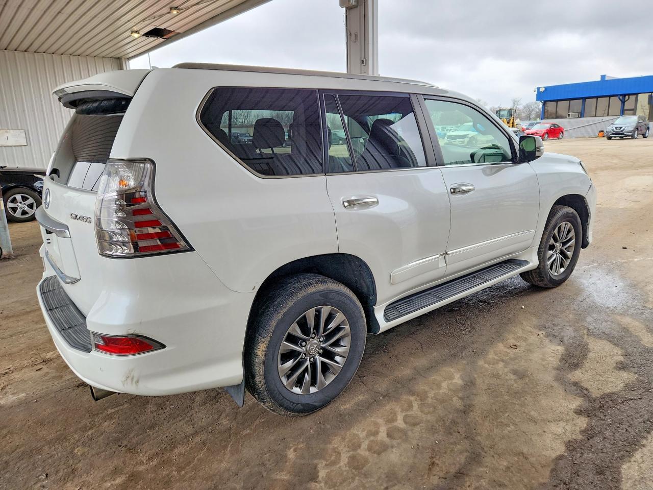 2015 Lexus Gx 460 Luxury Белый vin: JTJJM7FXXF5114263
