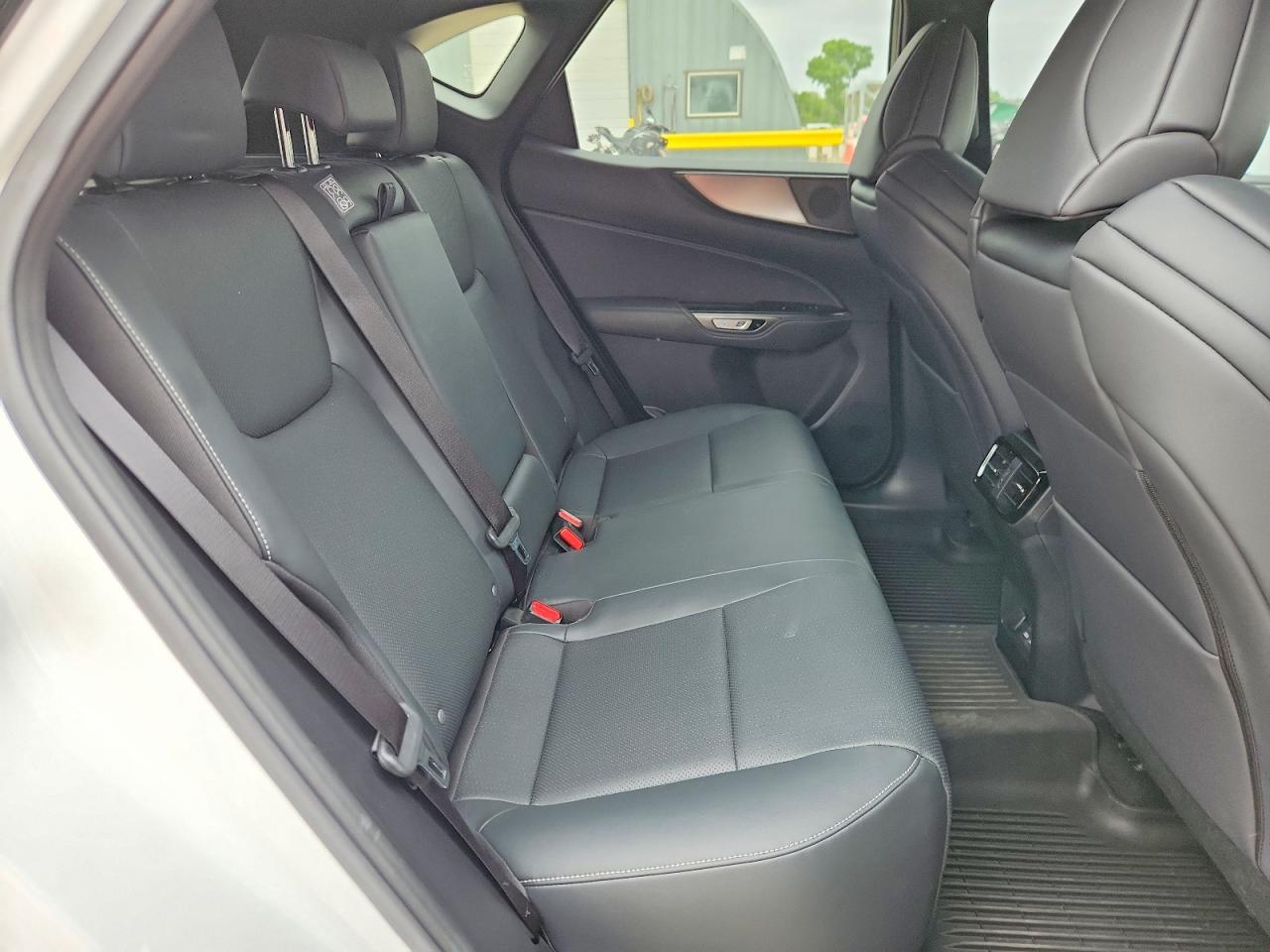2022 Lexus Nx 350 White vin: JTJKGCEZ7N2004729