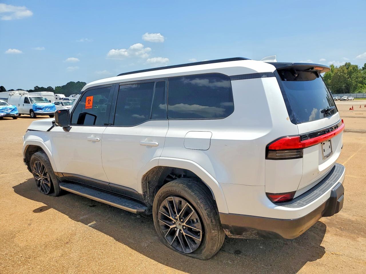 2024 Lexus Gx 550 Premium+ White vin: JTJTBCDX9R5014606