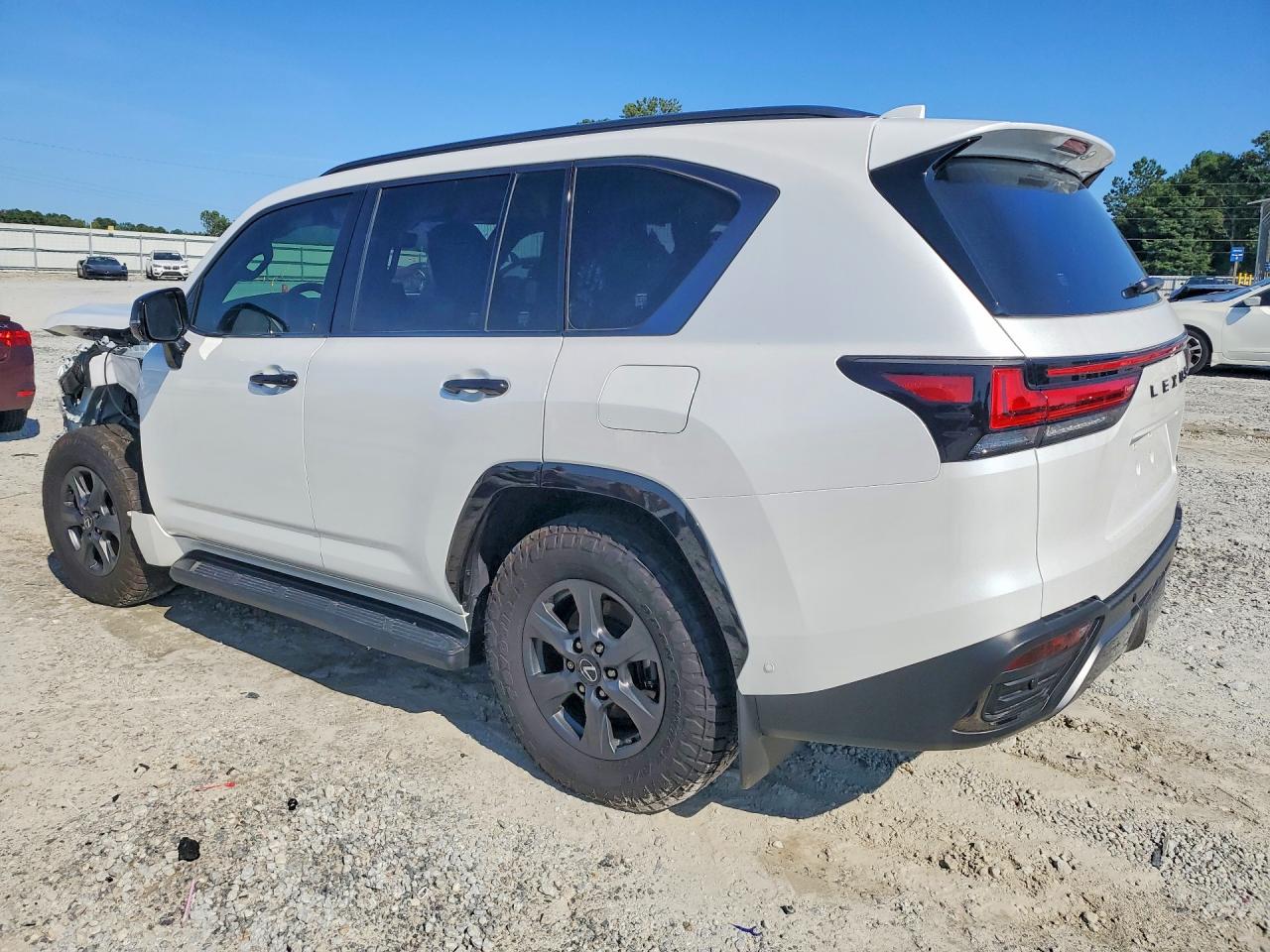 2025 Lexus Lx 700h Overtrail White vin: JTJWD7CX9S4004153