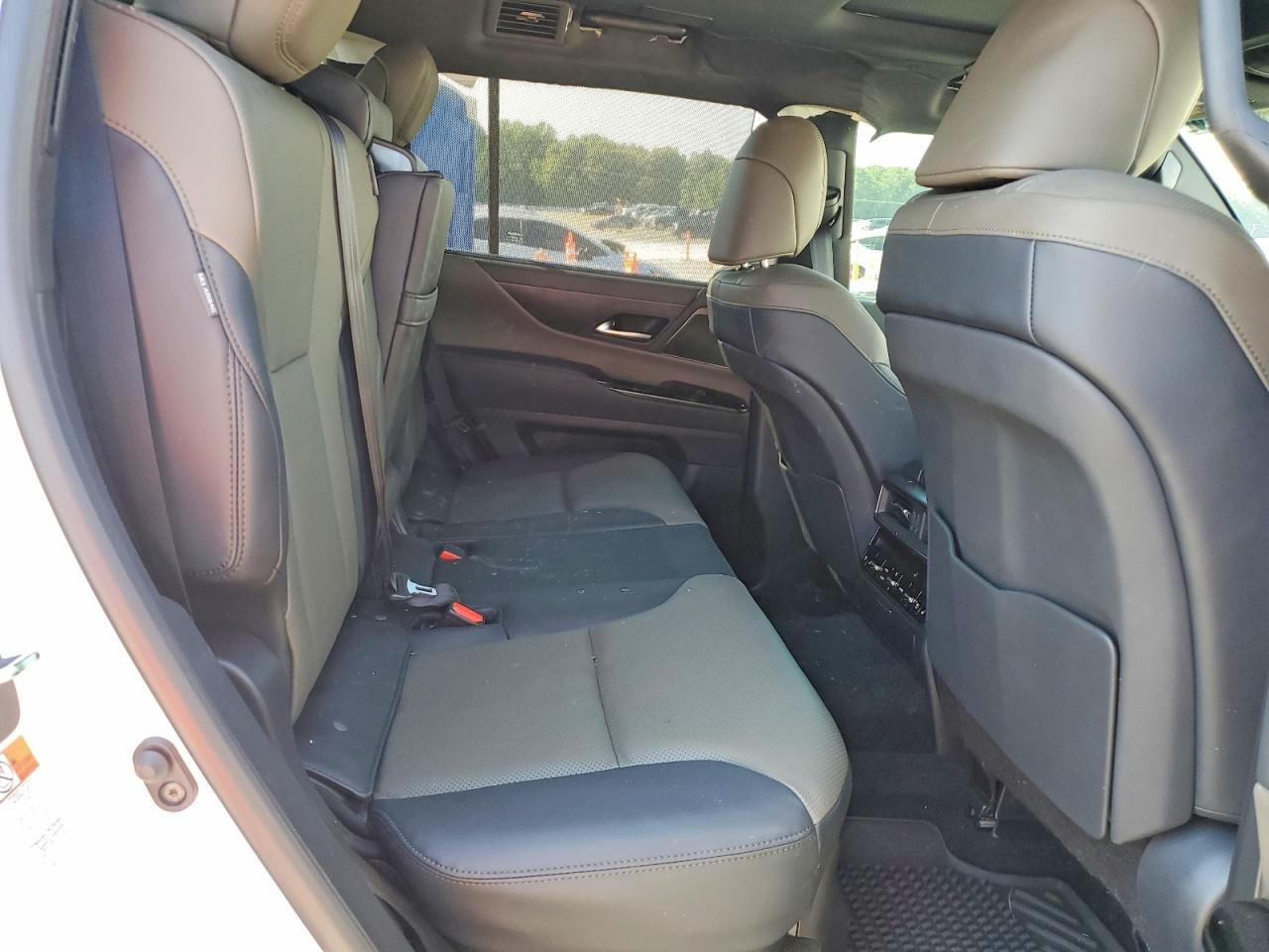 2025 Lexus Lx 700h Overtrail White vin: JTJWD7CX9S4004153