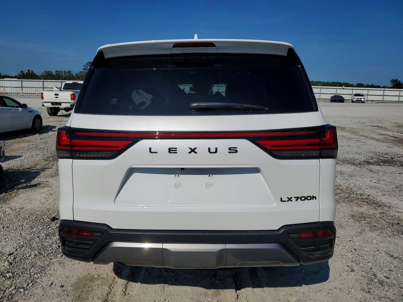 2025 Lexus Lx 700h Overtrail White vin: JTJWD7CX9S4004153