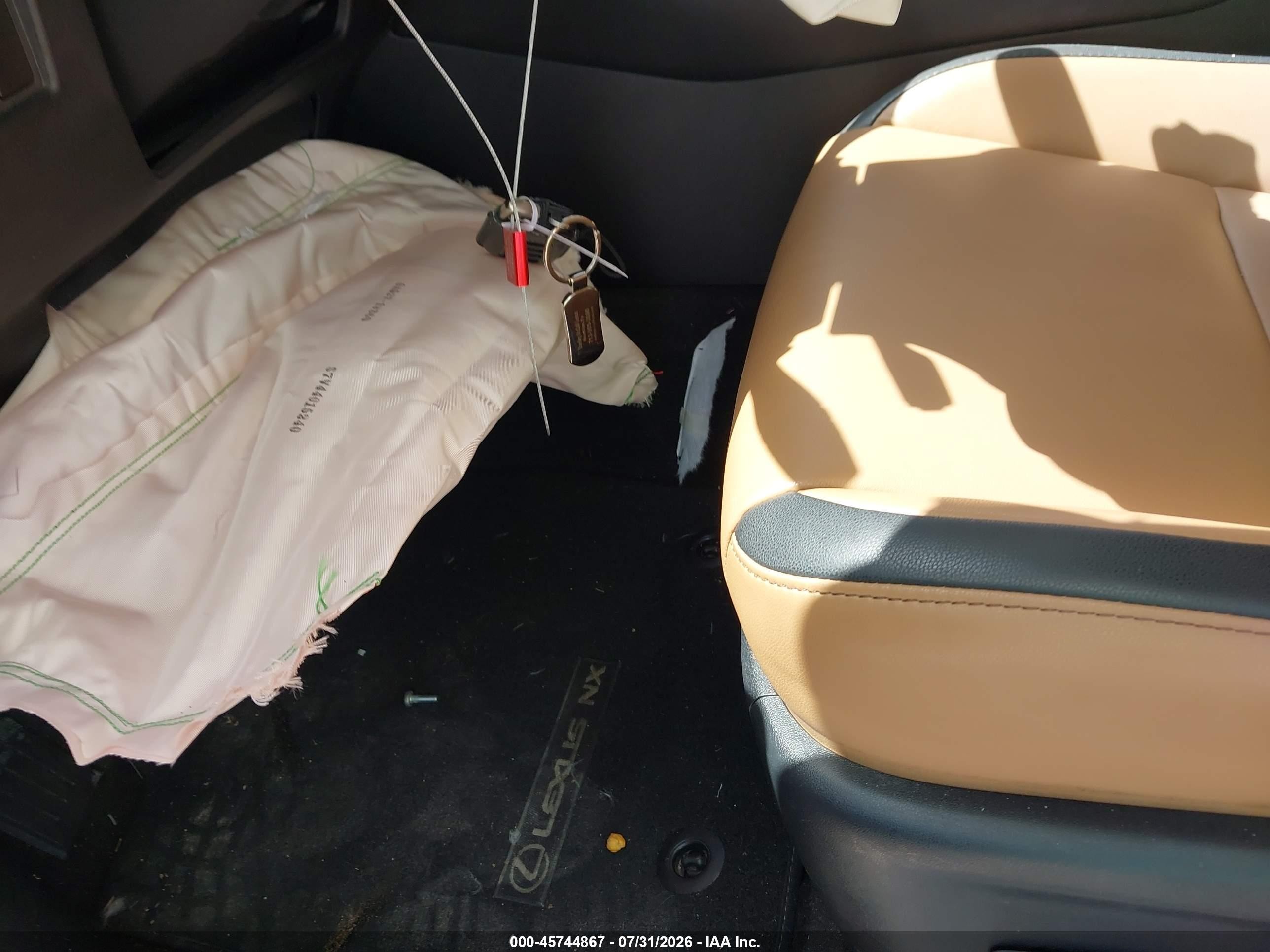 2015 Lexus Nx 200t   Серый vin: JTJYARBZ0F2002048