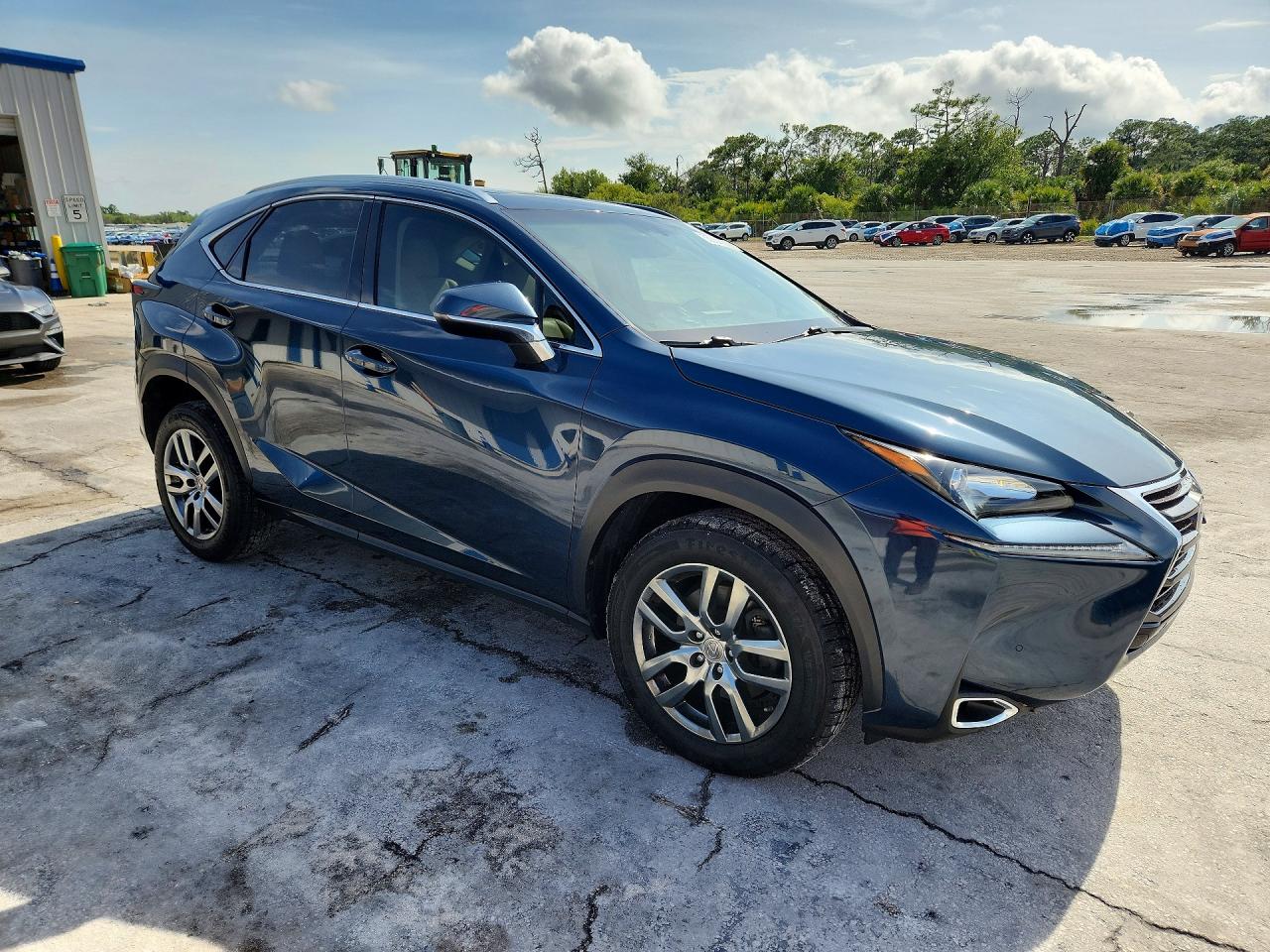 2015 Lexus Nx 200t Blue vin: JTJYARBZ0F2012420