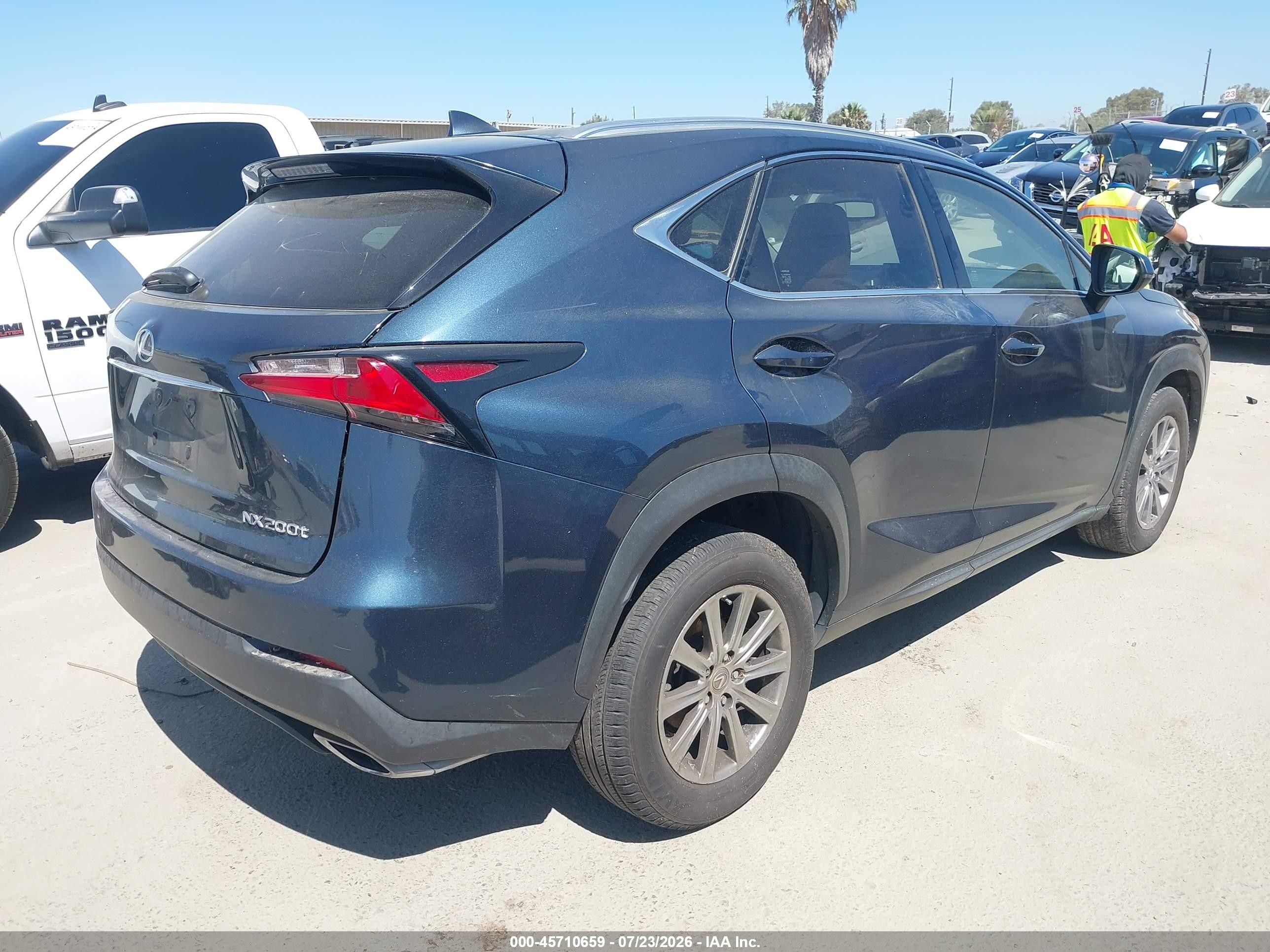 2015 Lexus Nx 200t   Синий vin: JTJYARBZ0F2015642